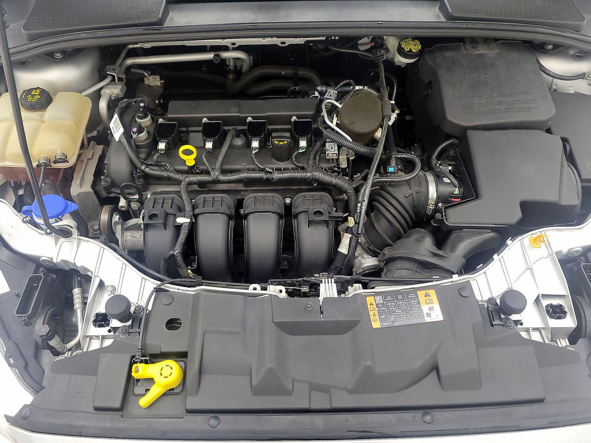 Thumbnail: 2016 Ford Focus - 20