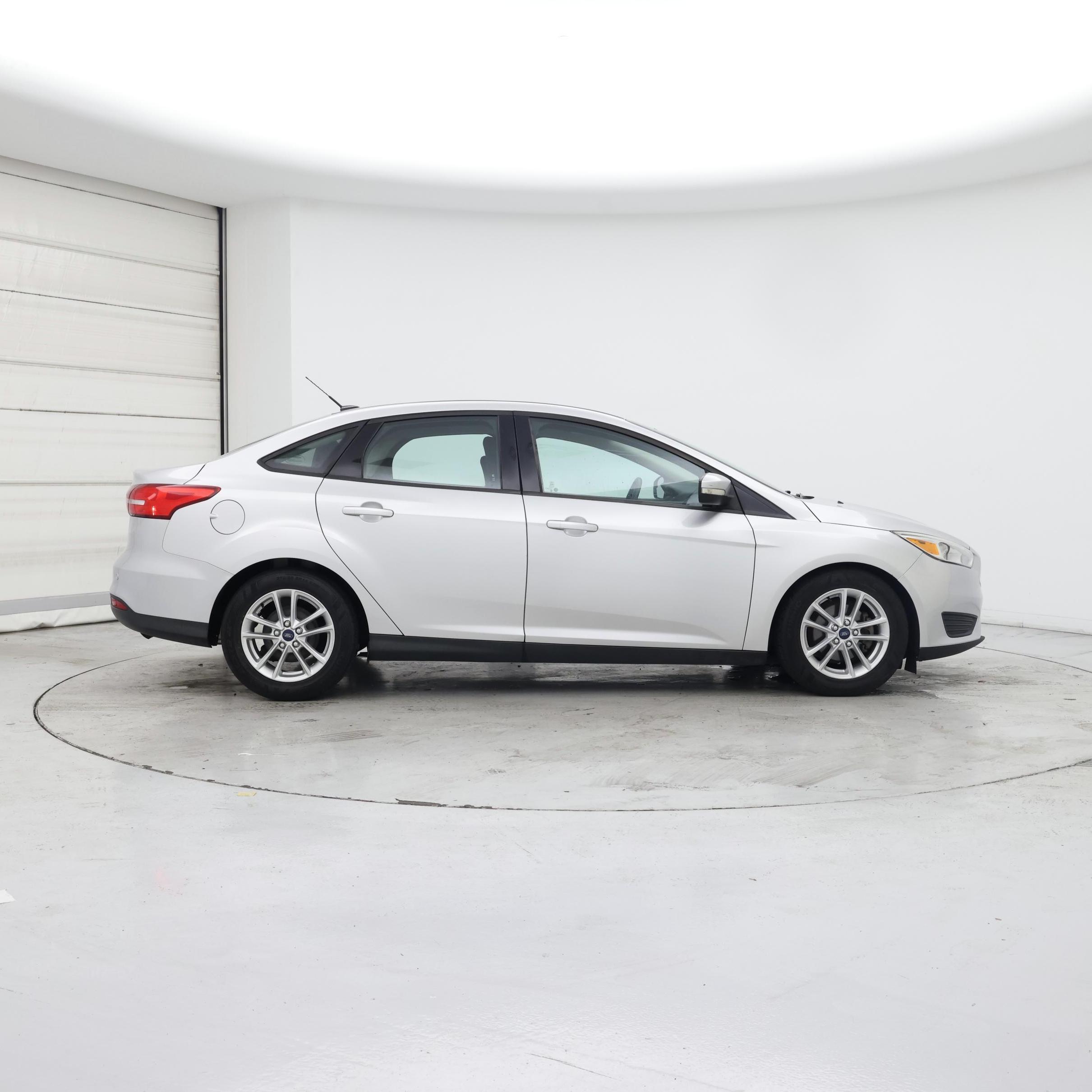 Thumbnail: 2016 Ford Focus - 7