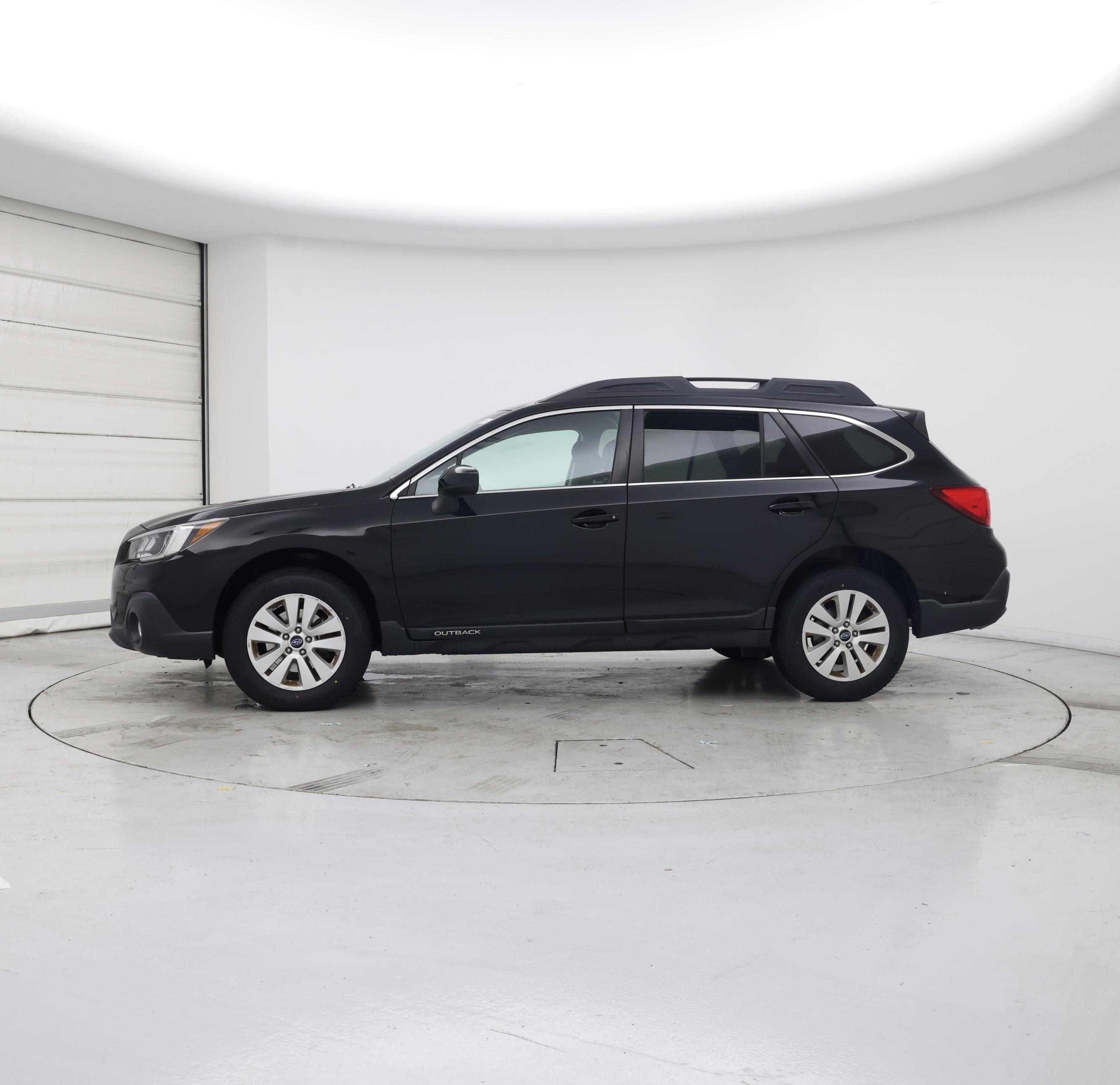 Thumbnail: 2018 Subaru Outback - 3