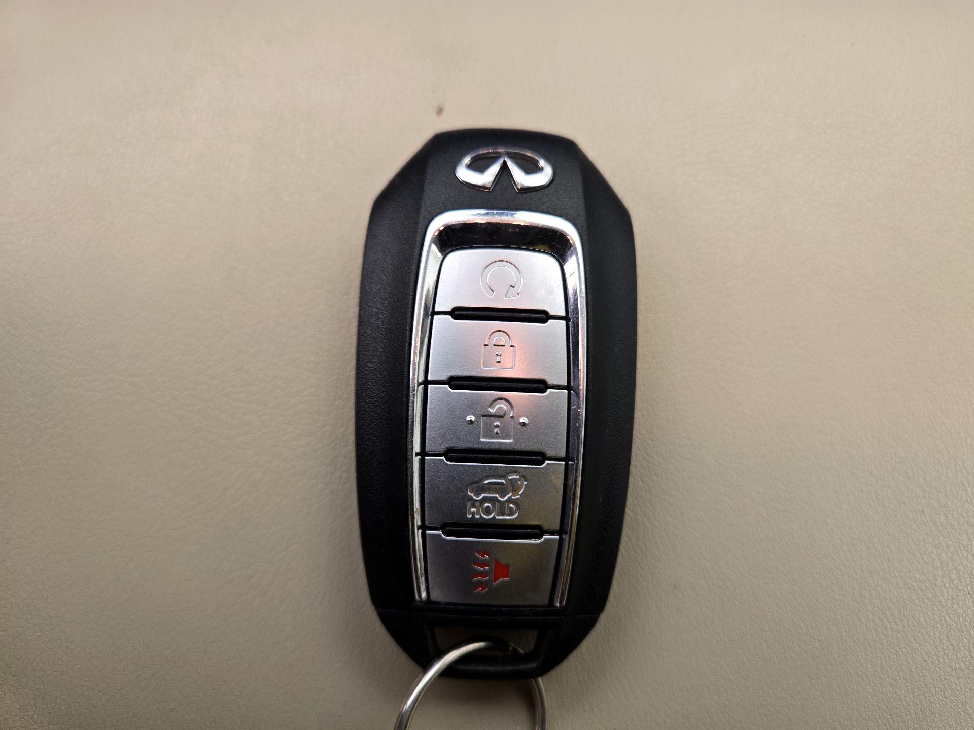 Thumbnail: 2019 INFINITI QX60 - 20
