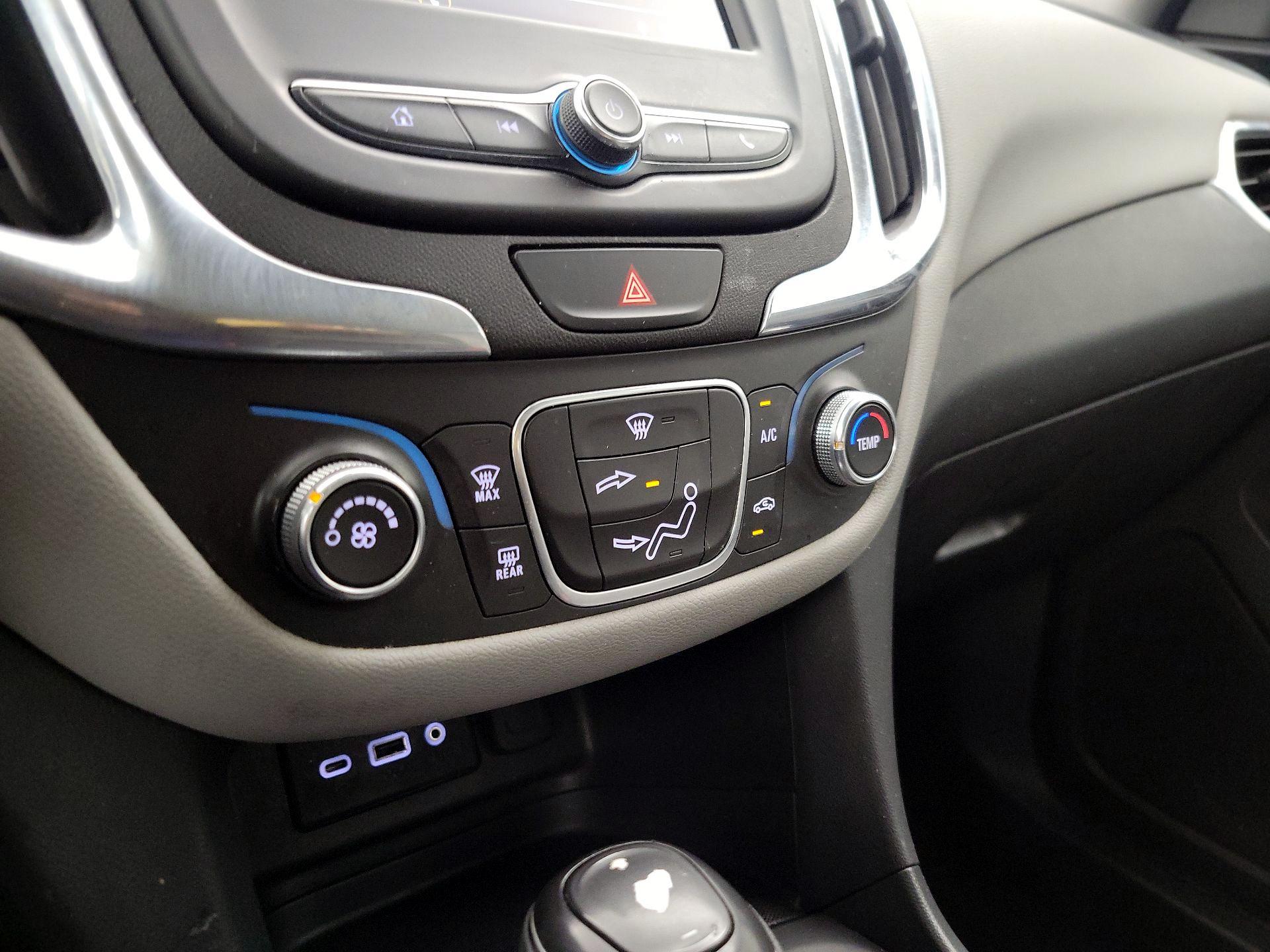 Thumbnail: 2019 Chevrolet Equinox - 16