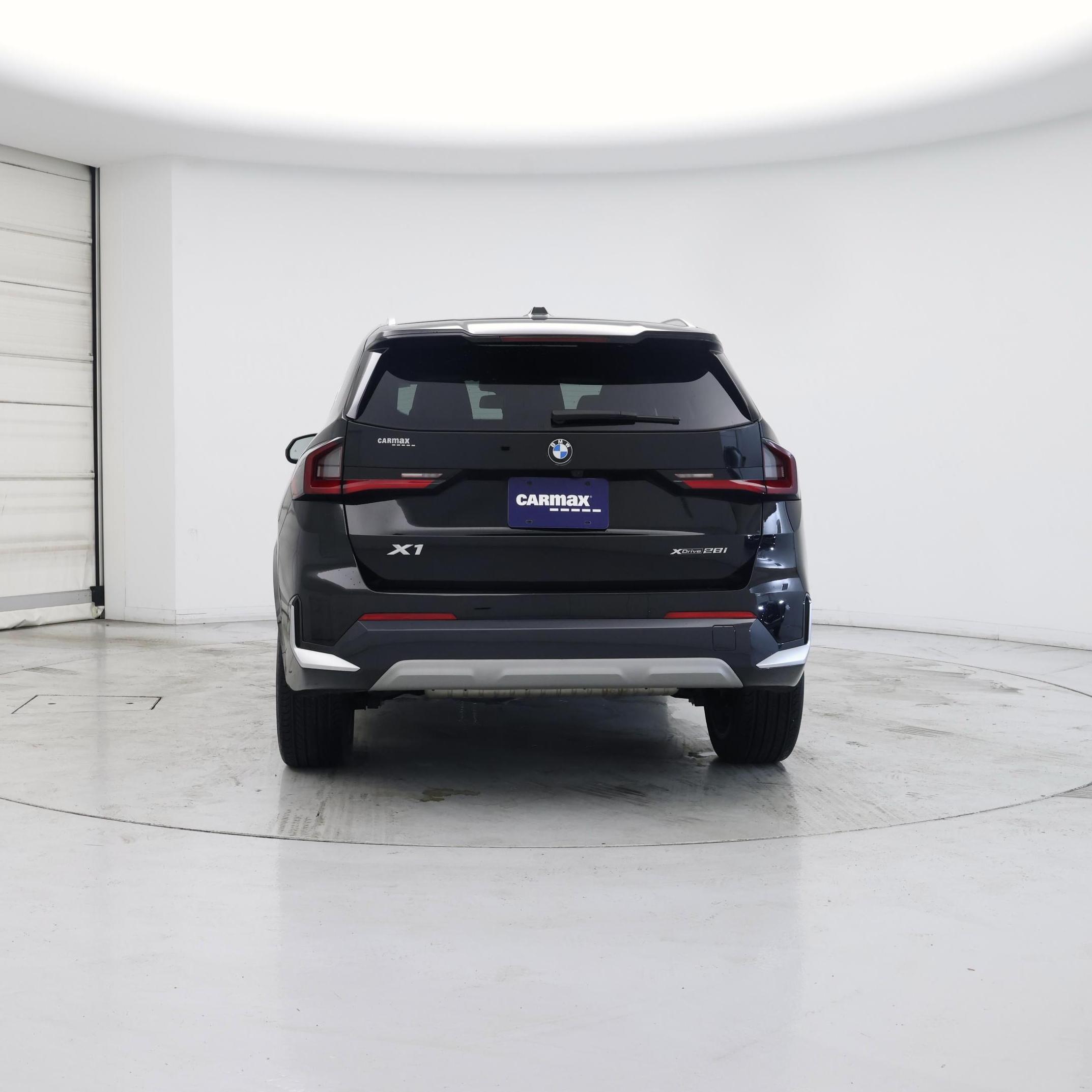 Thumbnail: 2023 BMW X1 - 6