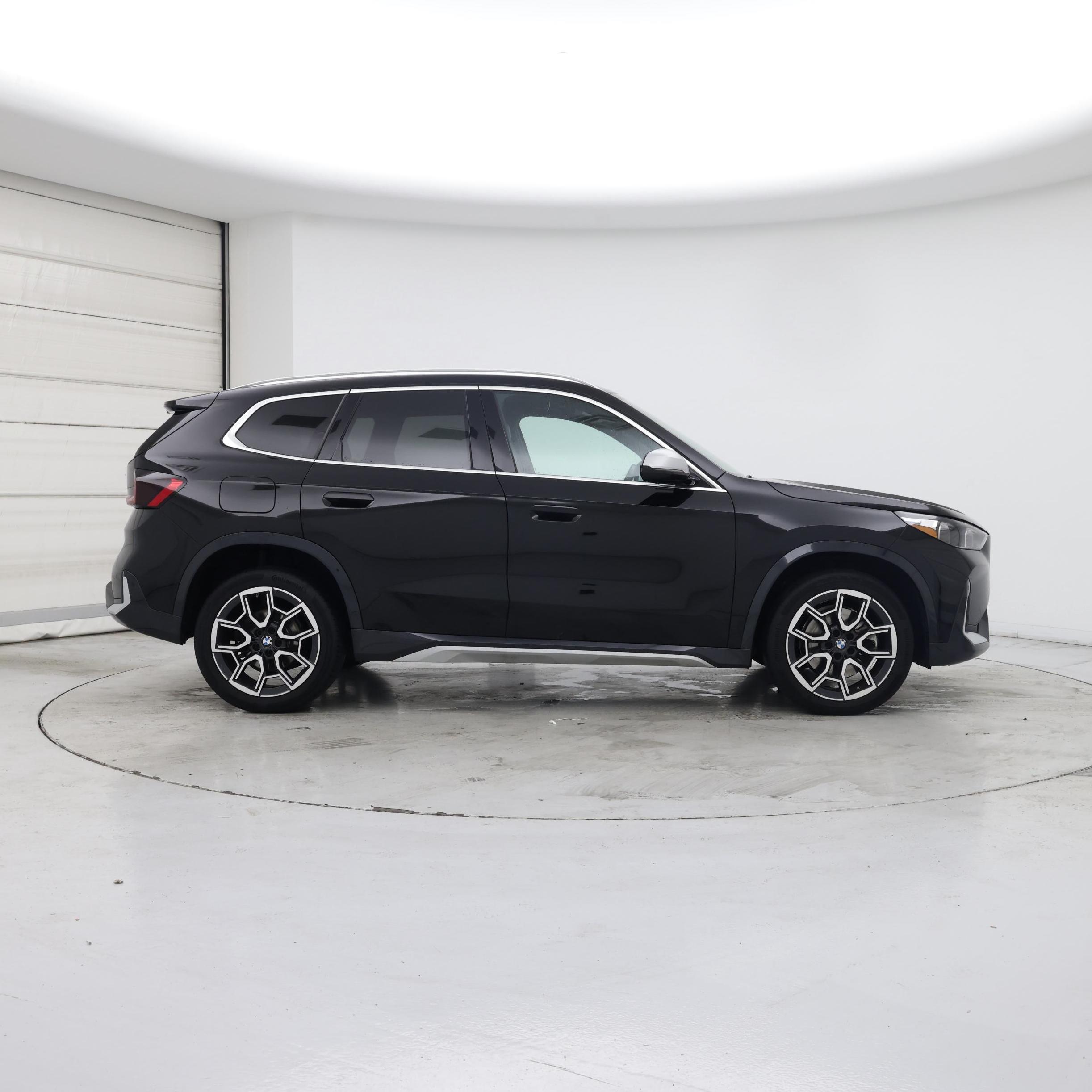 Thumbnail: 2023 BMW X1 - 7