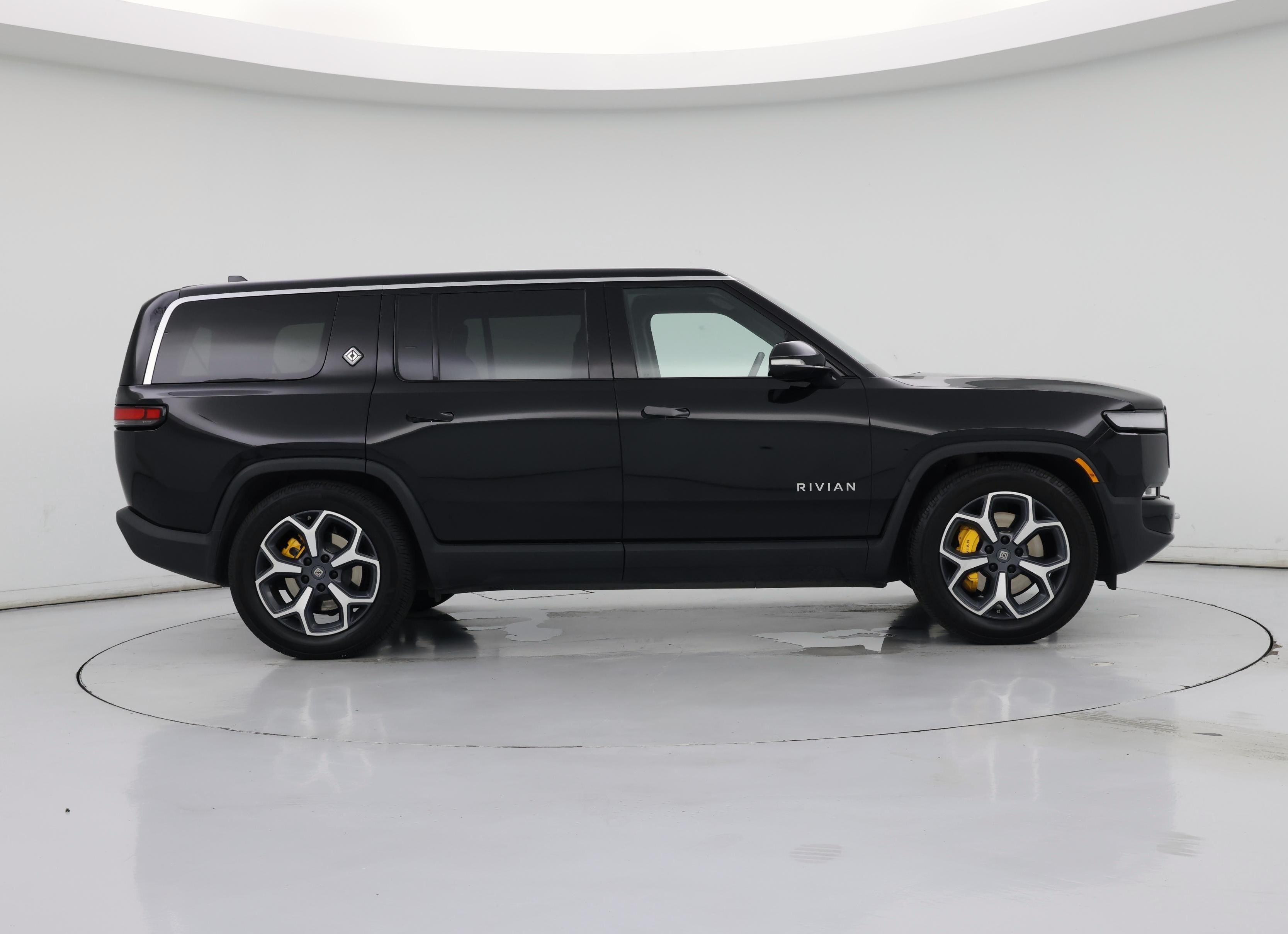 Thumbnail: 2023 Rivian R1S - 7