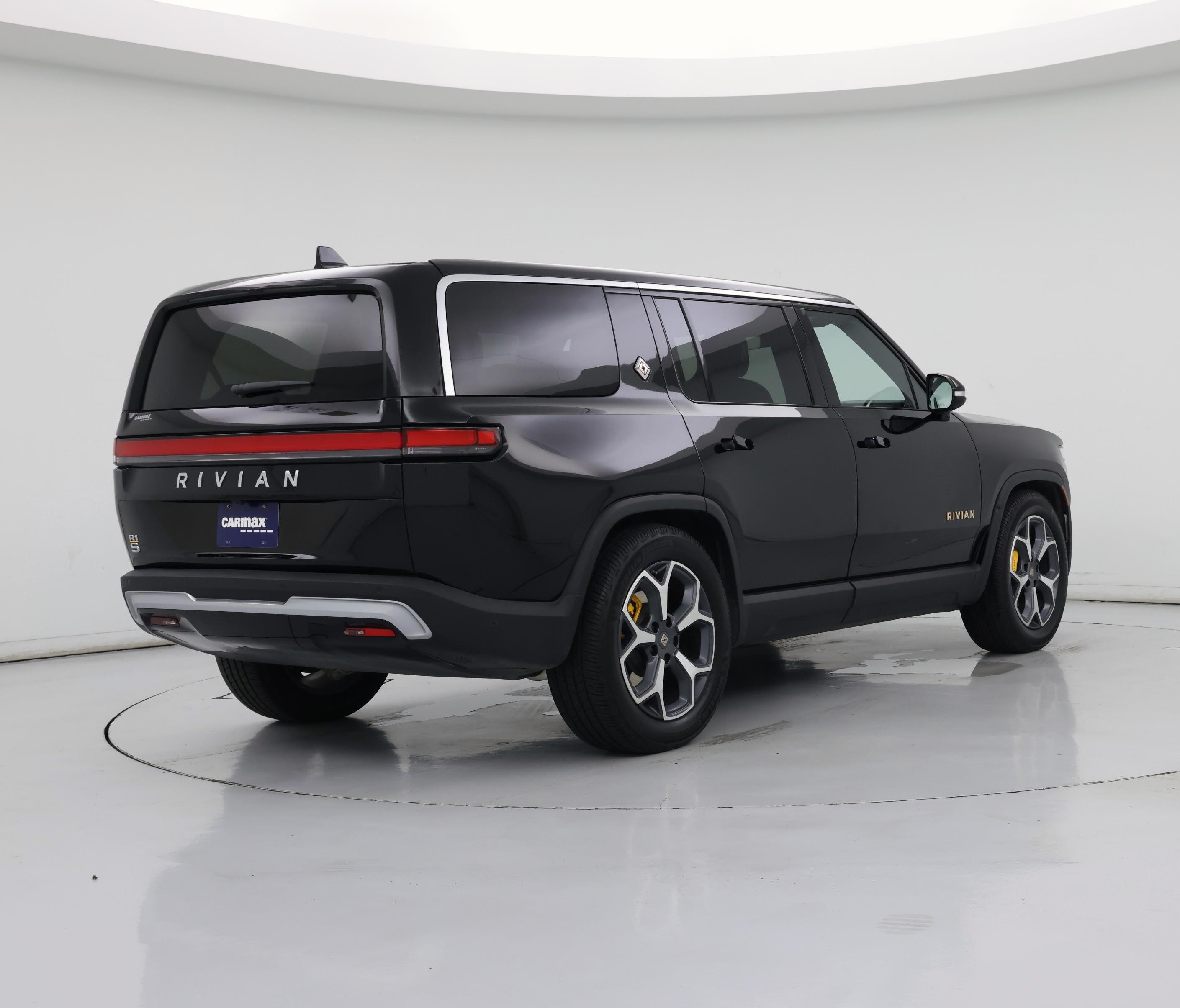 Thumbnail: 2023 Rivian R1S - 8