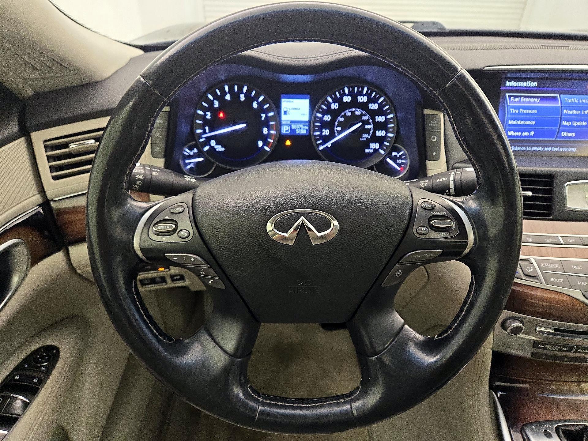 Thumbnail: 2015 INFINITI Q70 - 10