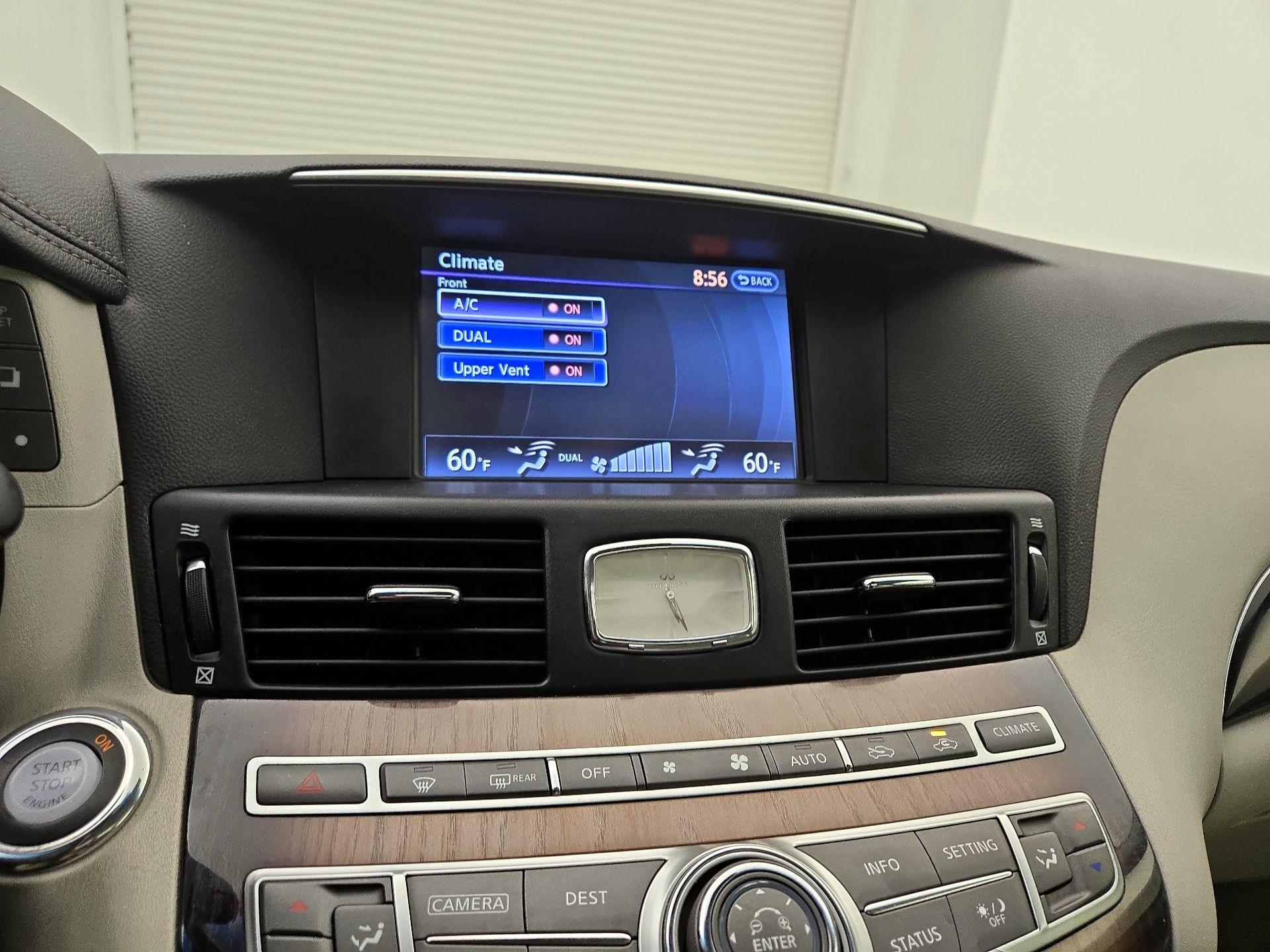 Thumbnail: 2015 INFINITI Q70 - 17