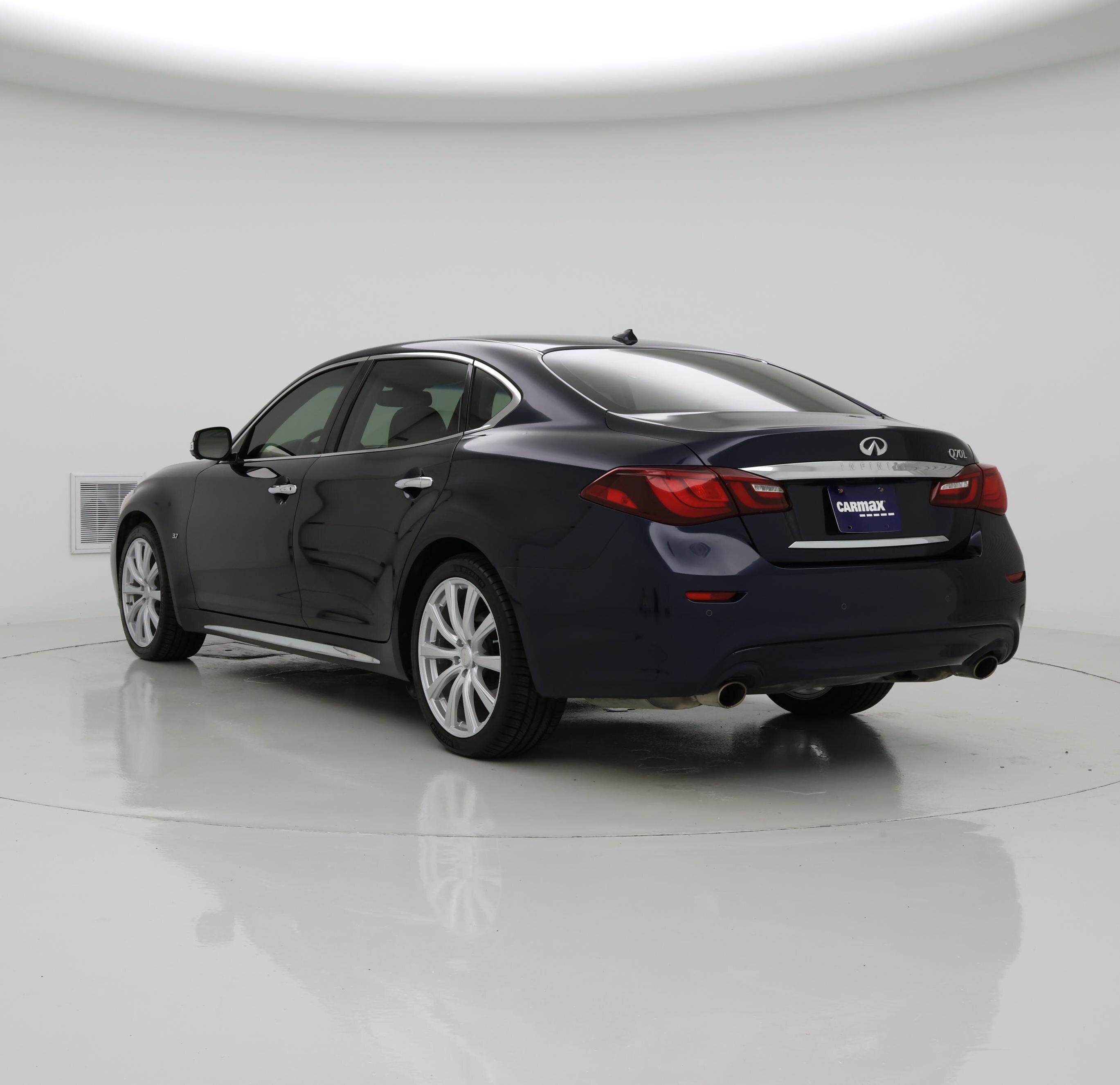 Thumbnail: 2015 INFINITI Q70 - 2
