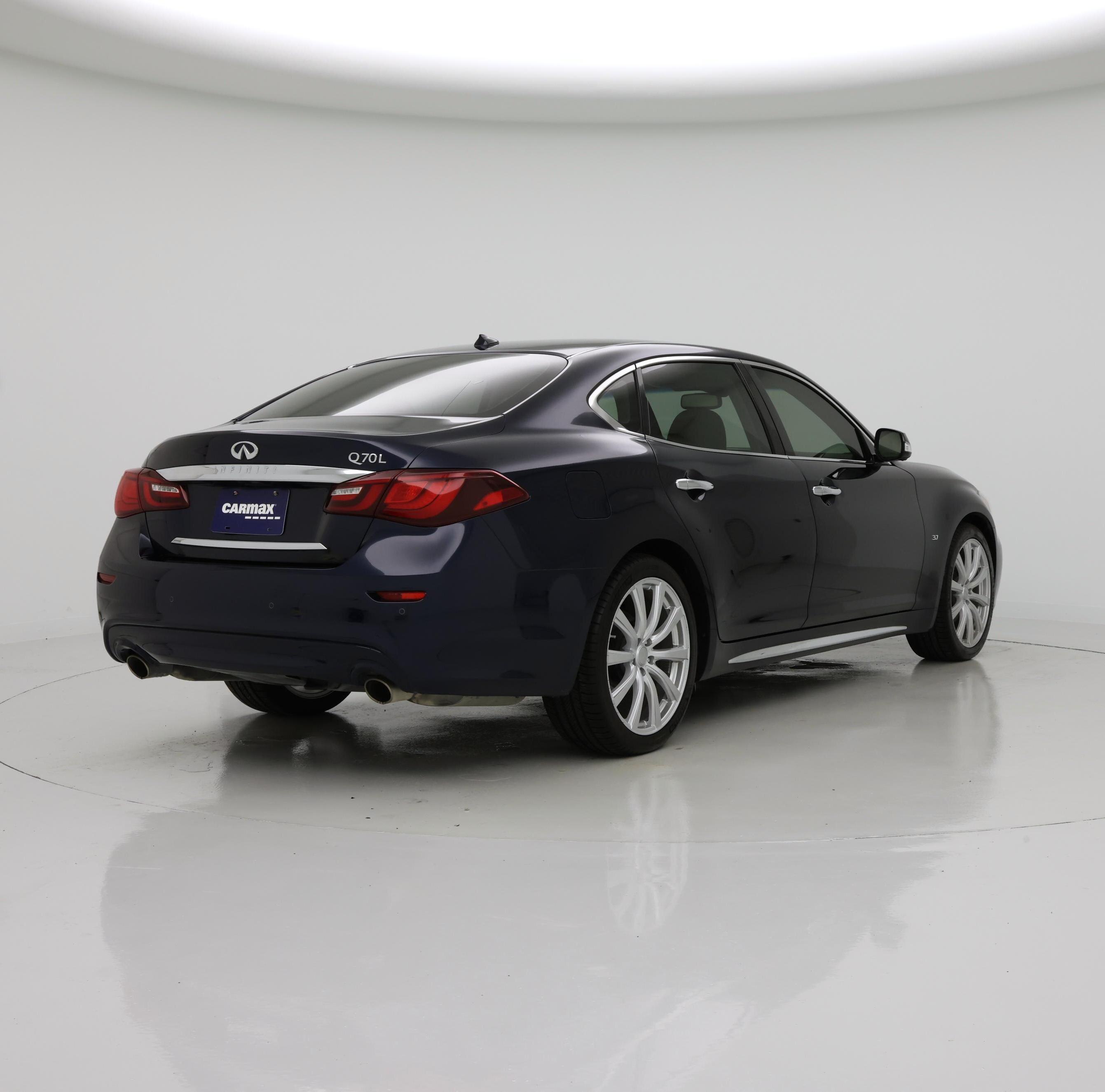 Thumbnail: 2015 INFINITI Q70 - 8