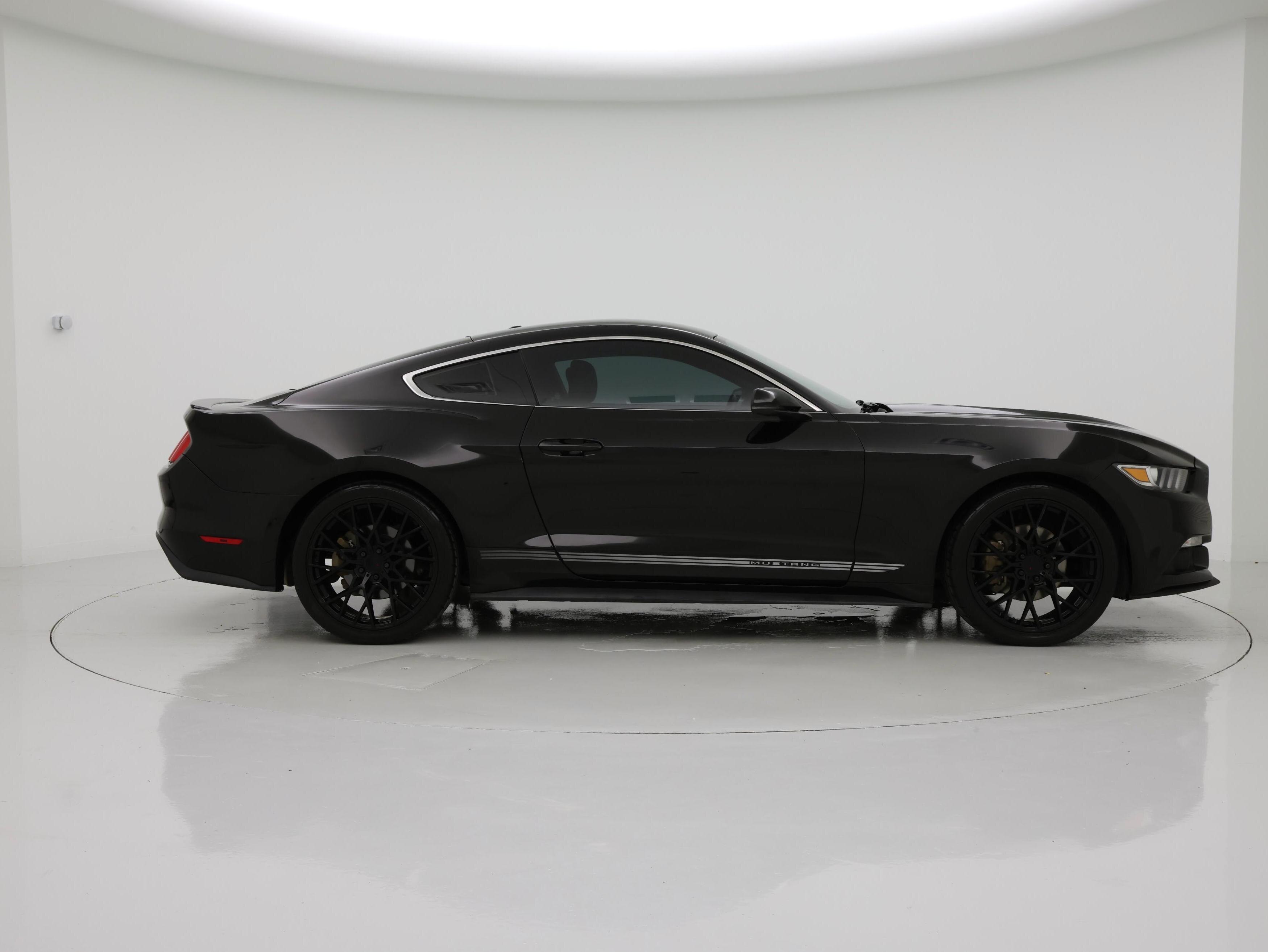 Thumbnail: 2017 Ford Mustang - 7