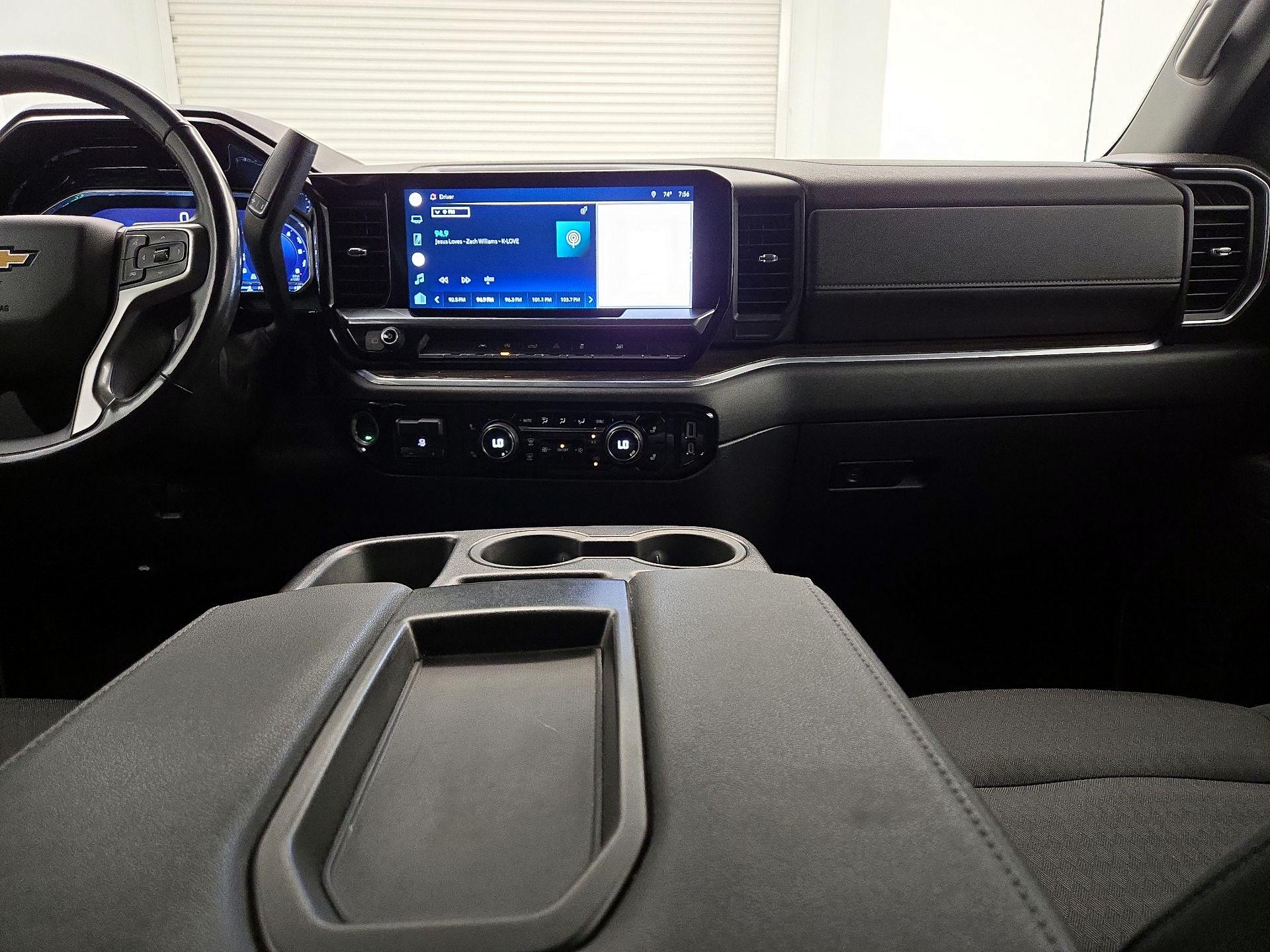 Thumbnail: 2022 Chevrolet Silverado 1500 - 9