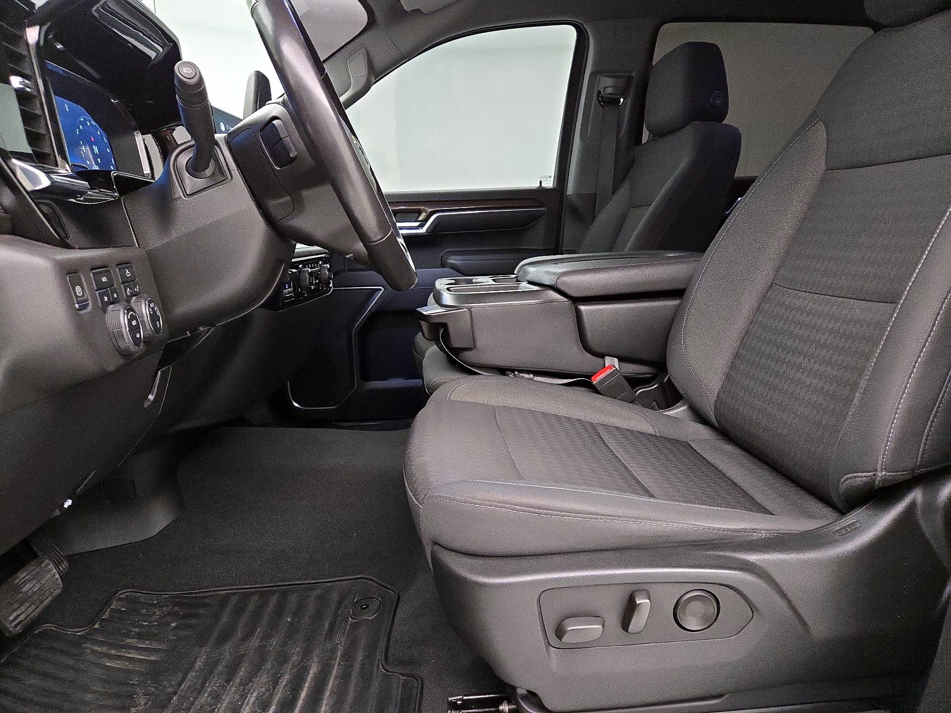 Thumbnail: 2022 Chevrolet Silverado 1500 - 11