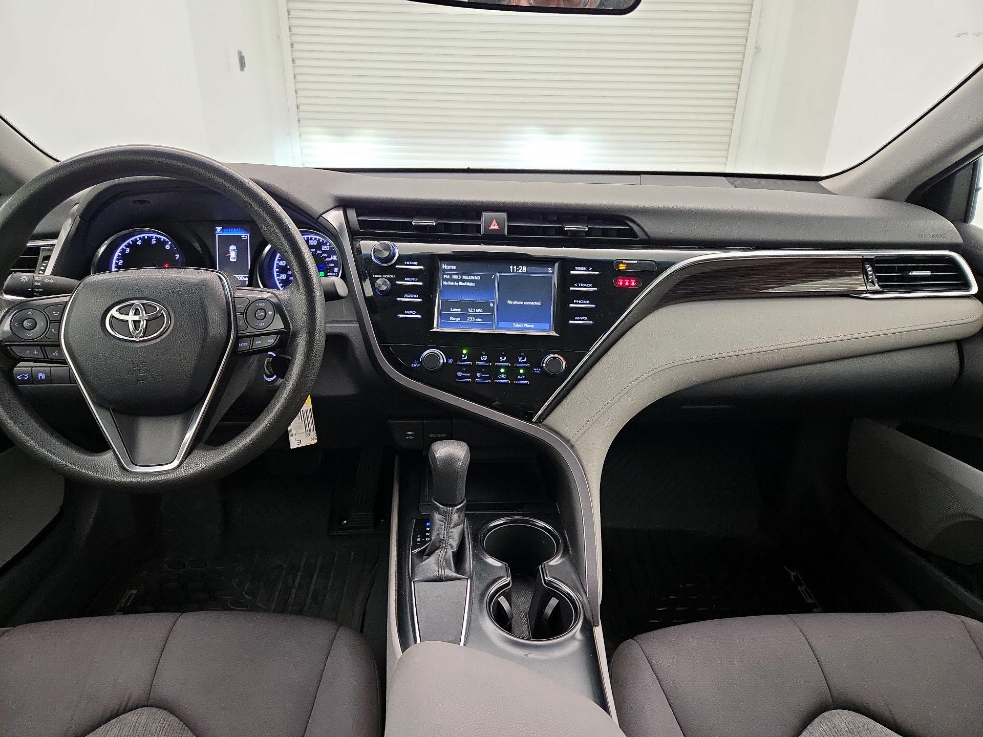 Thumbnail: 2018 Toyota Camry - 9