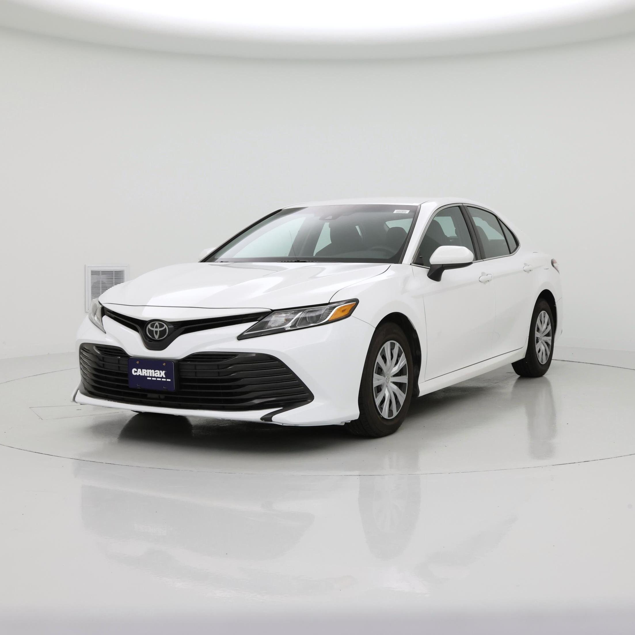 Thumbnail: 2018 Toyota Camry - 4