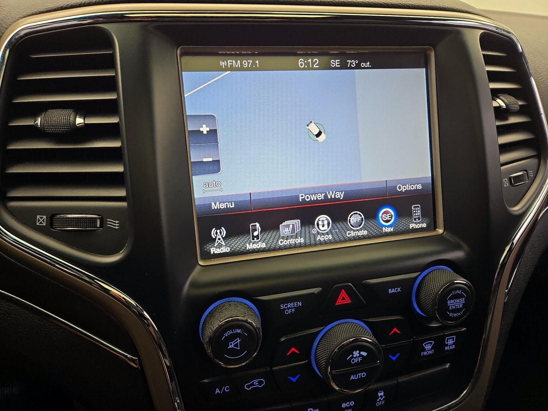 Thumbnail: 2015 Jeep Grand Cherokee - 14