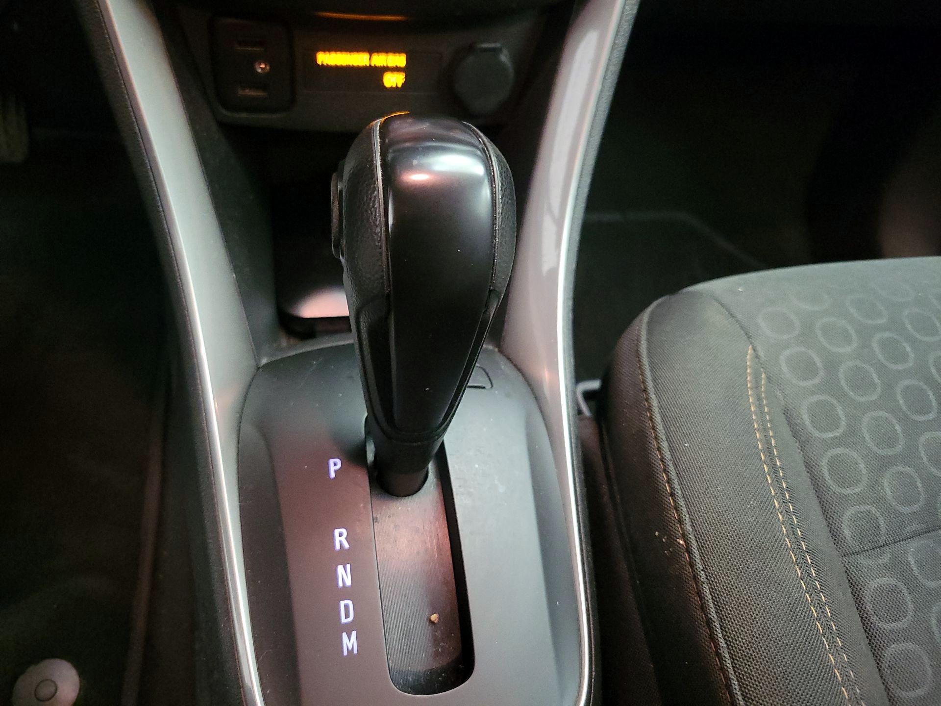 Thumbnail: 2021 Chevrolet Trax - 16