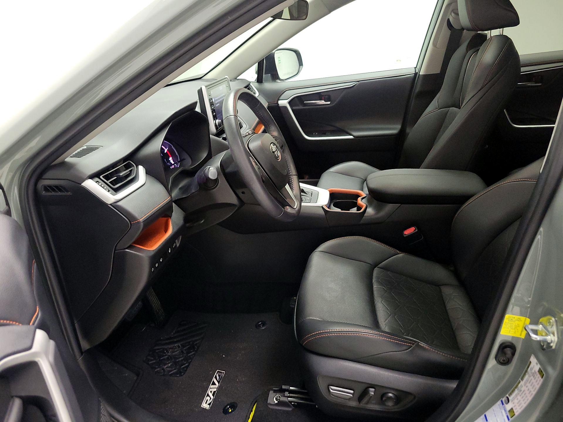 Thumbnail: 2021 Toyota RAV4 - 11