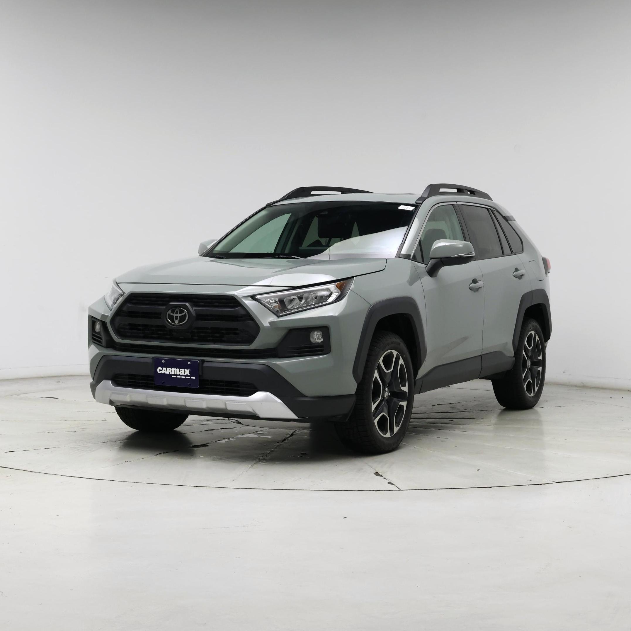 Thumbnail: 2021 Toyota RAV4 - 4