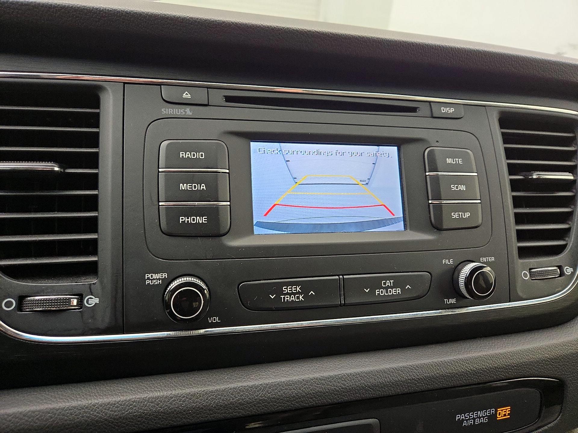 Thumbnail: 2016 Kia Sedona - 14