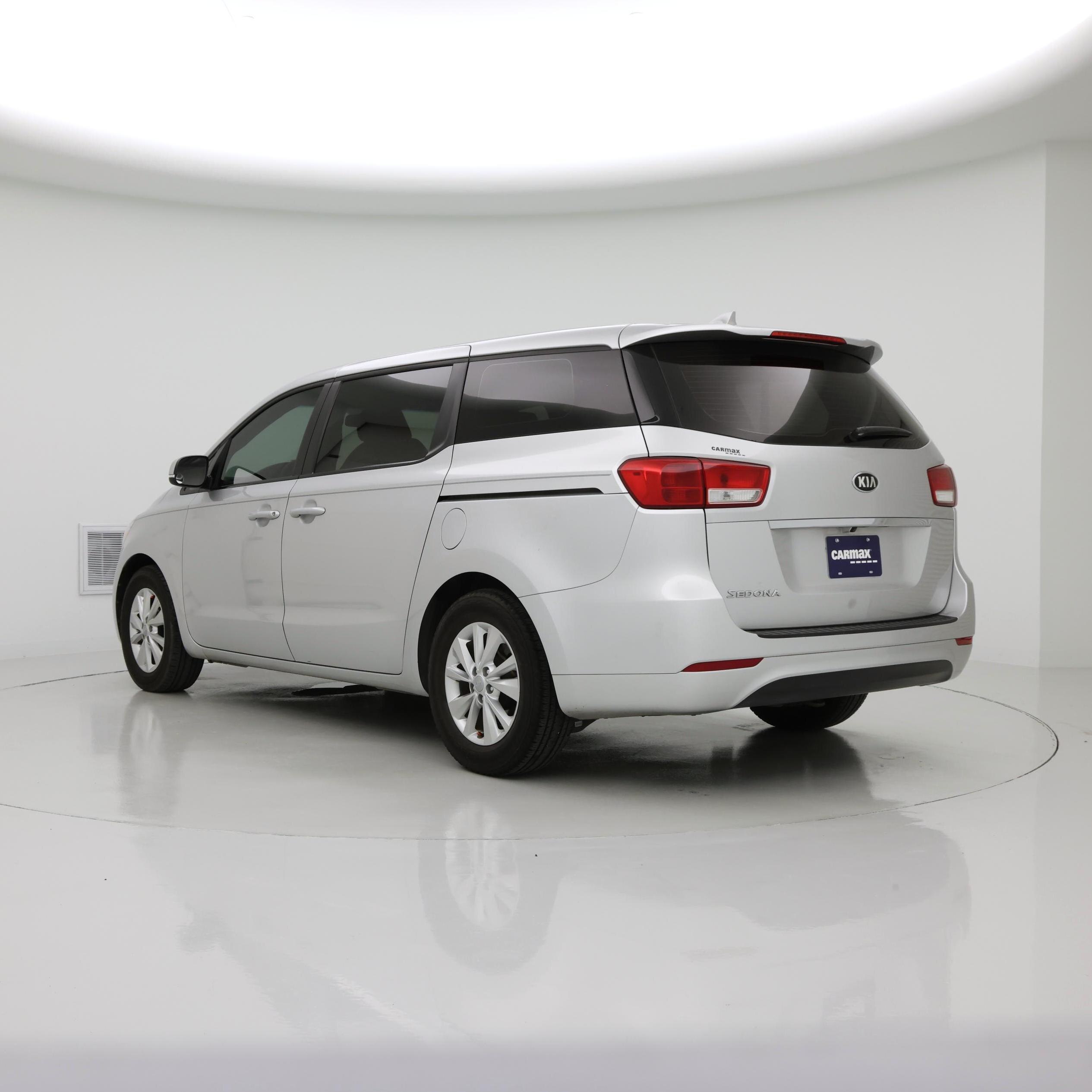 Thumbnail: 2016 Kia Sedona - 2