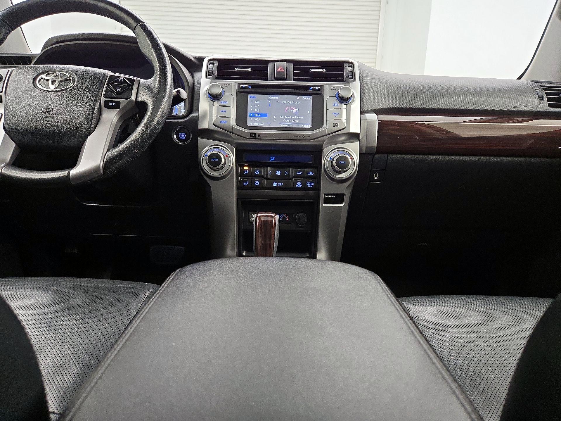 Thumbnail: 2016 Toyota 4Runner - 9
