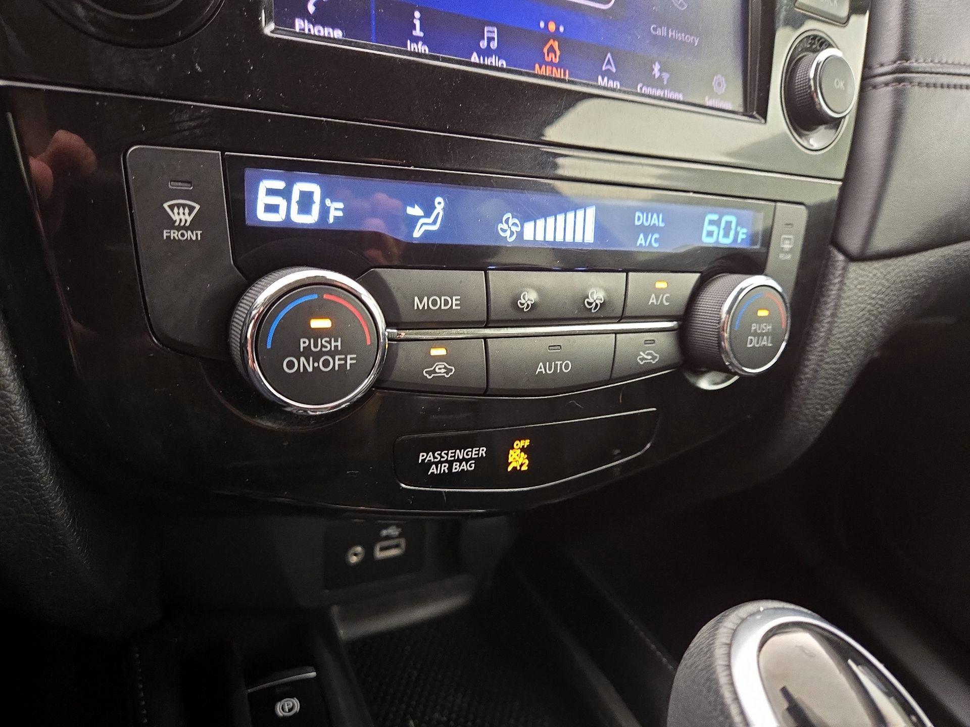 Thumbnail: 2019 Nissan Rogue - 17