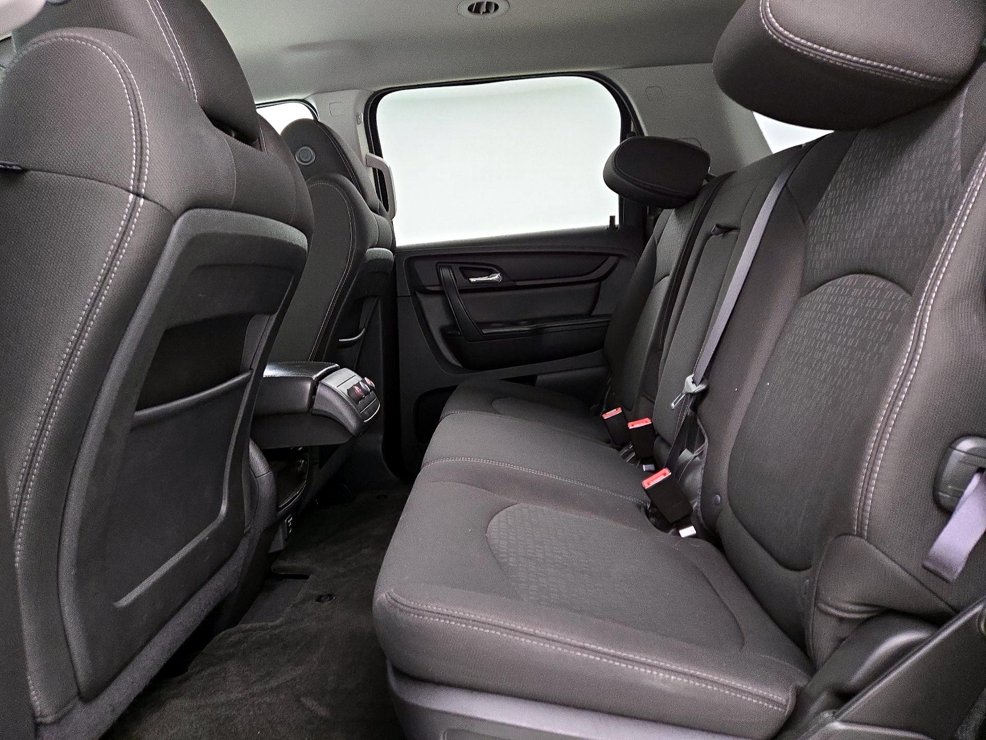 Thumbnail: 2015 GMC Acadia - 19