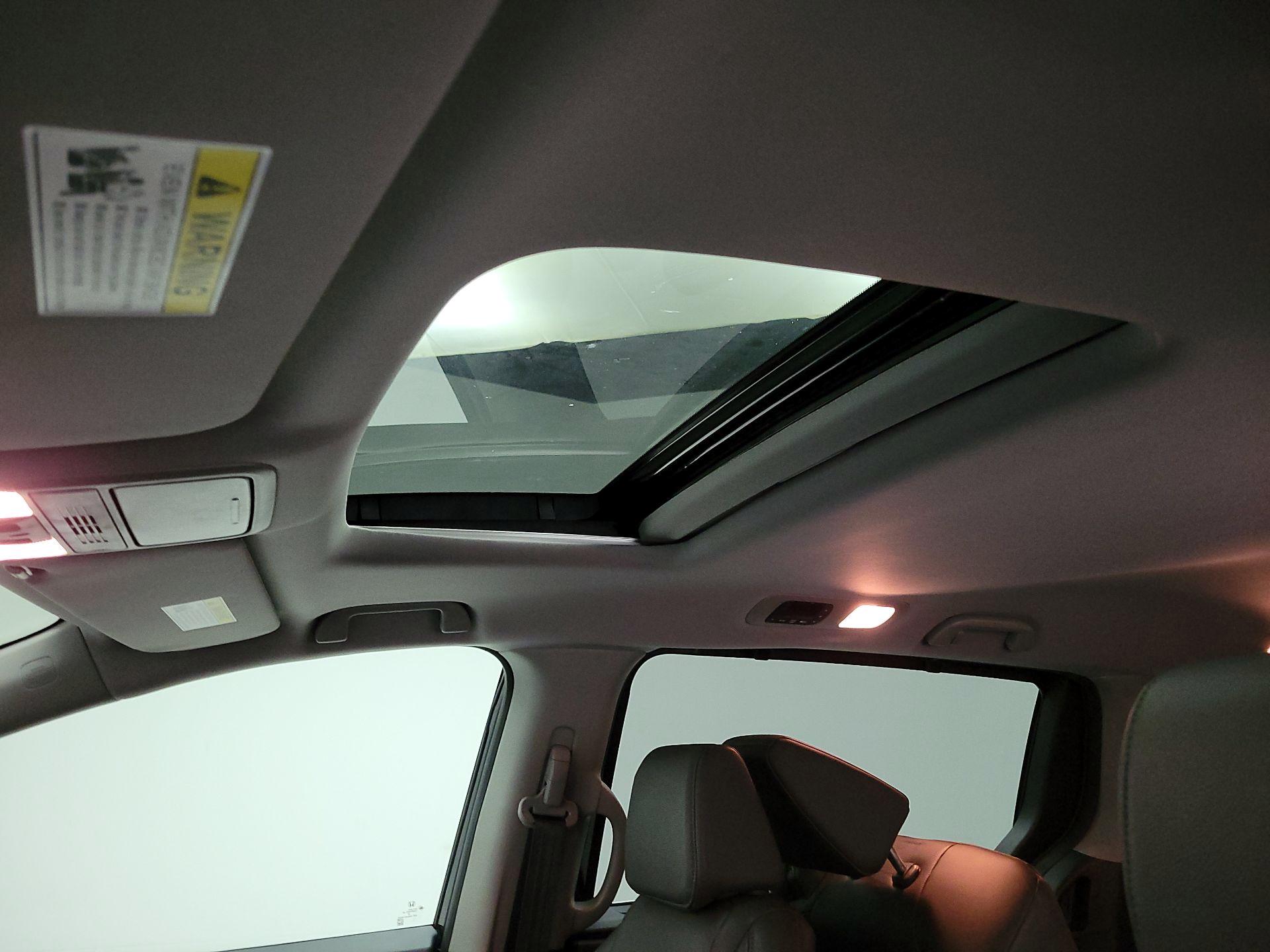 Thumbnail: 2020 Honda Odyssey - 19