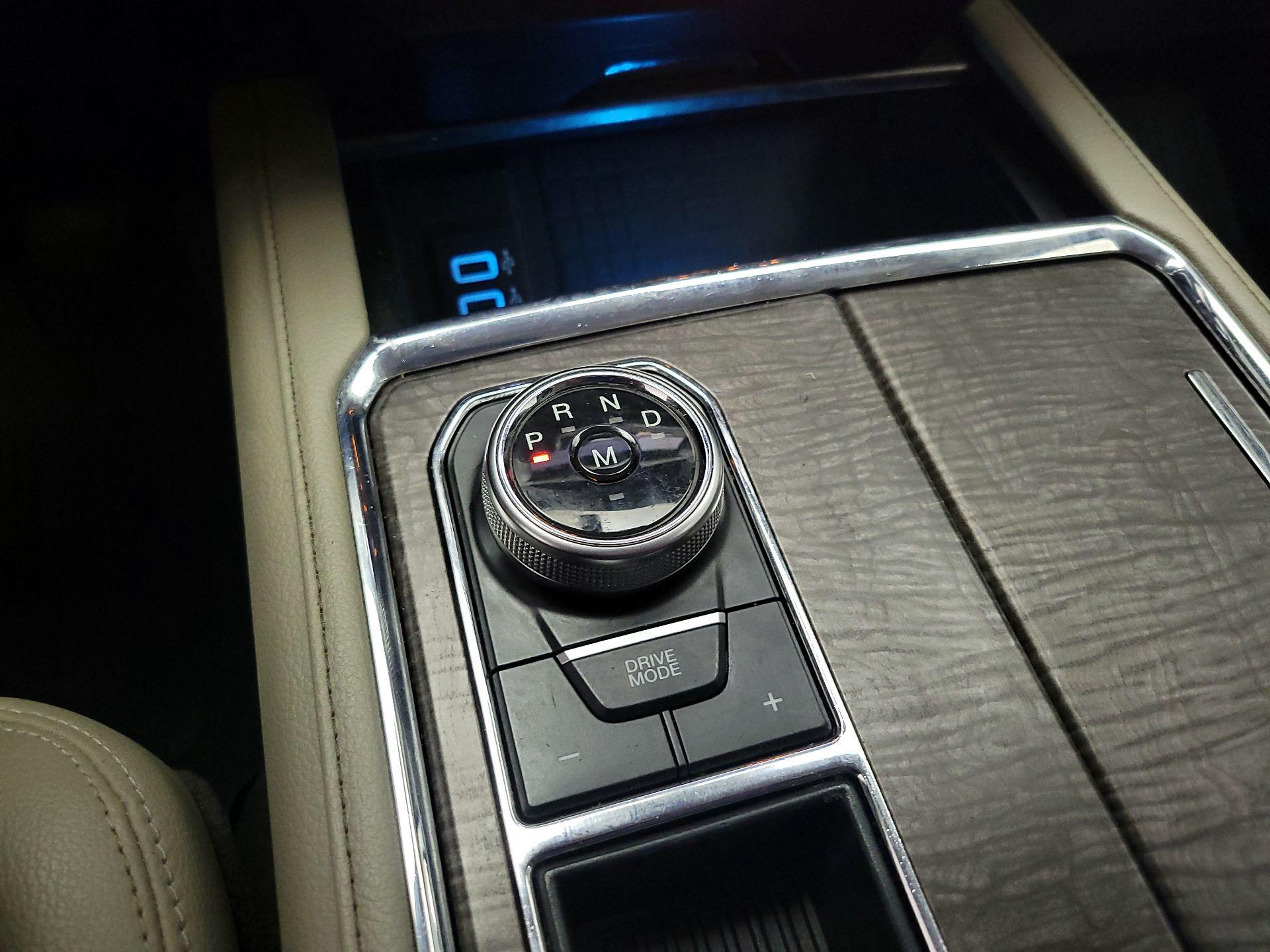 Thumbnail: 2019 Ford Expedition - 16