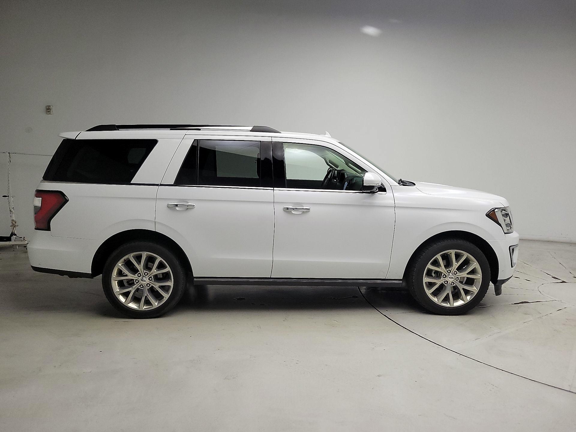 Thumbnail: 2019 Ford Expedition - 4