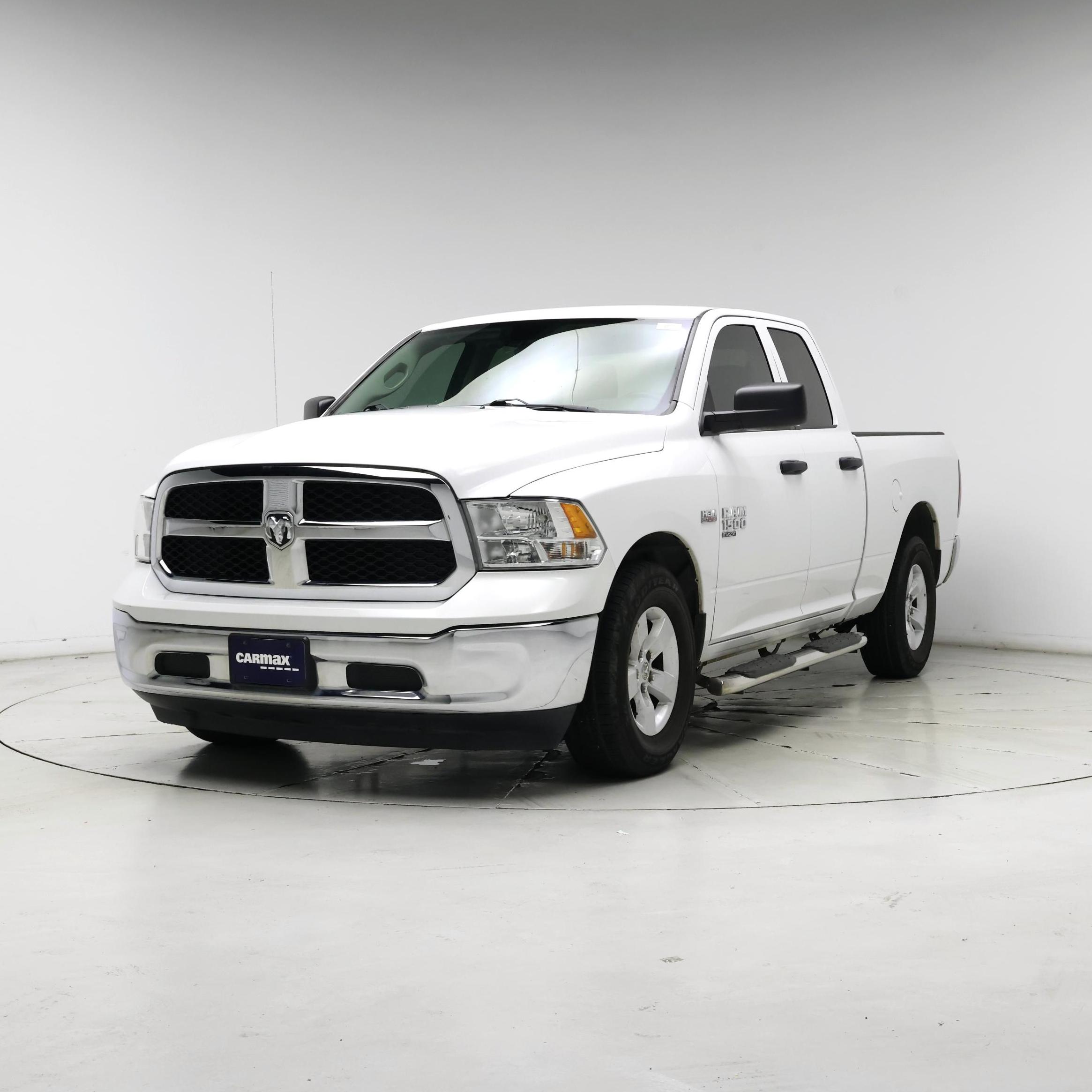 Thumbnail: 2022 RAM 1500 Classic - 4