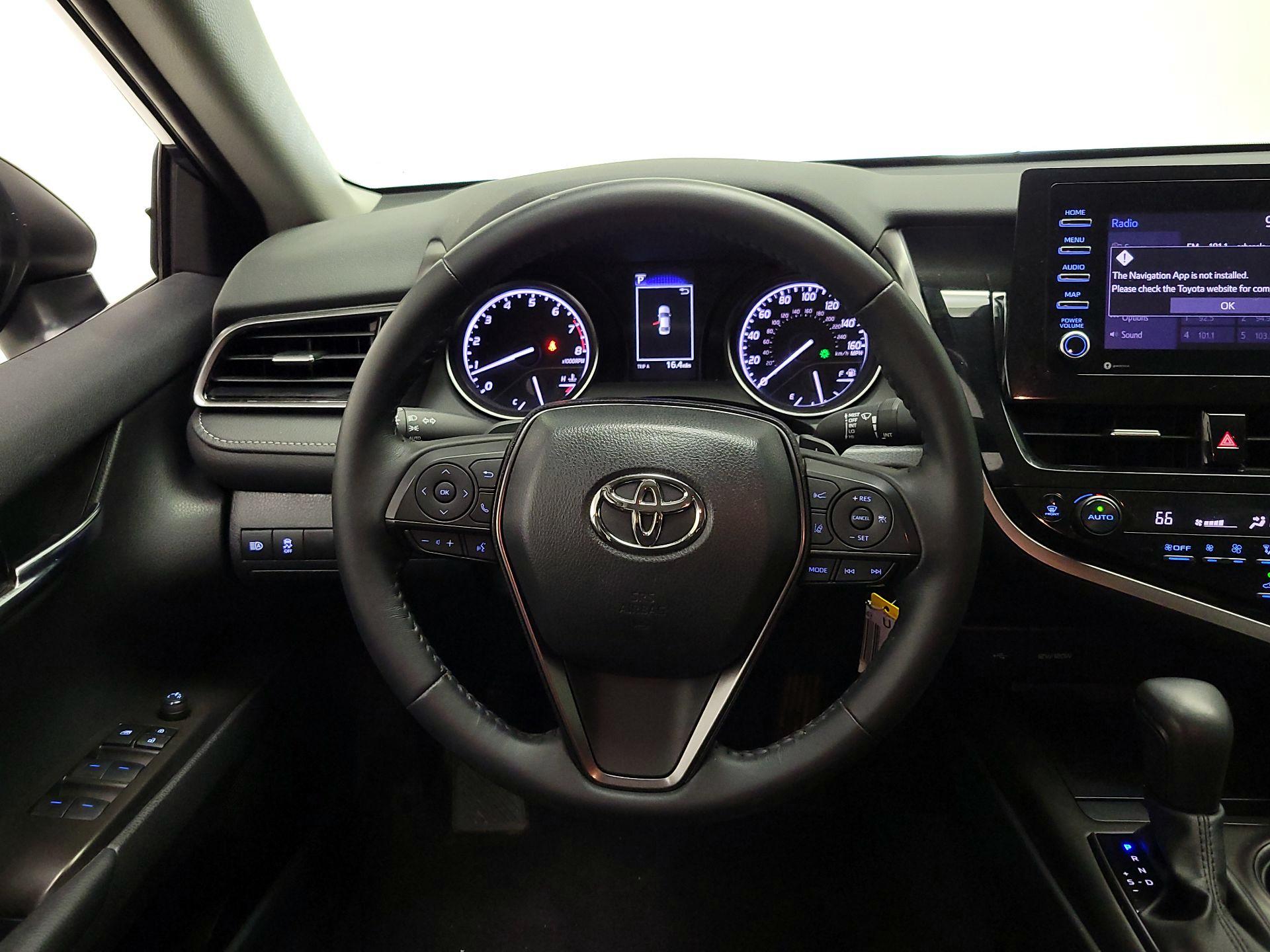 Thumbnail: 2024 Toyota Camry - 10