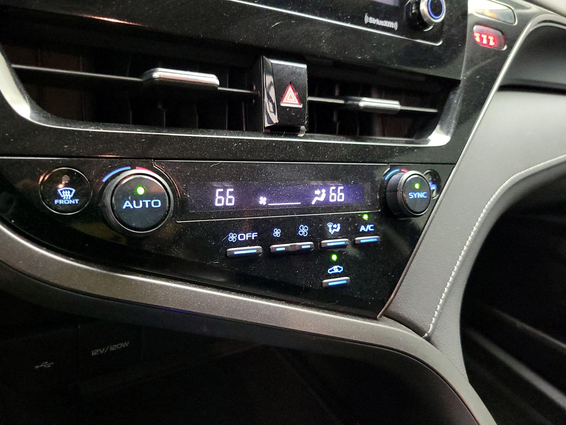 Thumbnail: 2024 Toyota Camry - 16