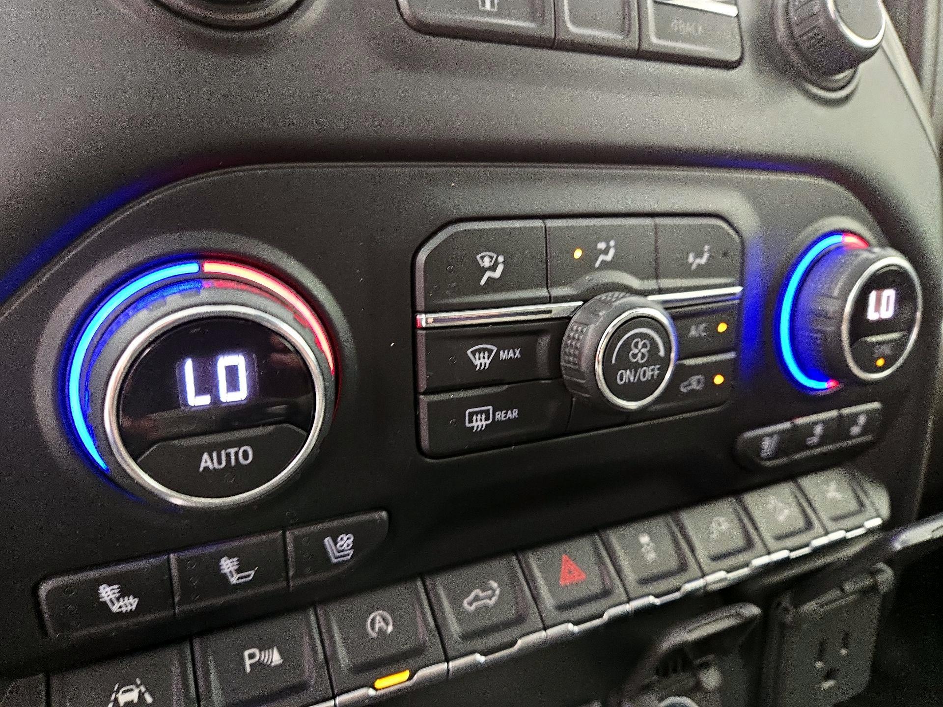Thumbnail: 2021 Chevrolet Silverado 1500 - 17