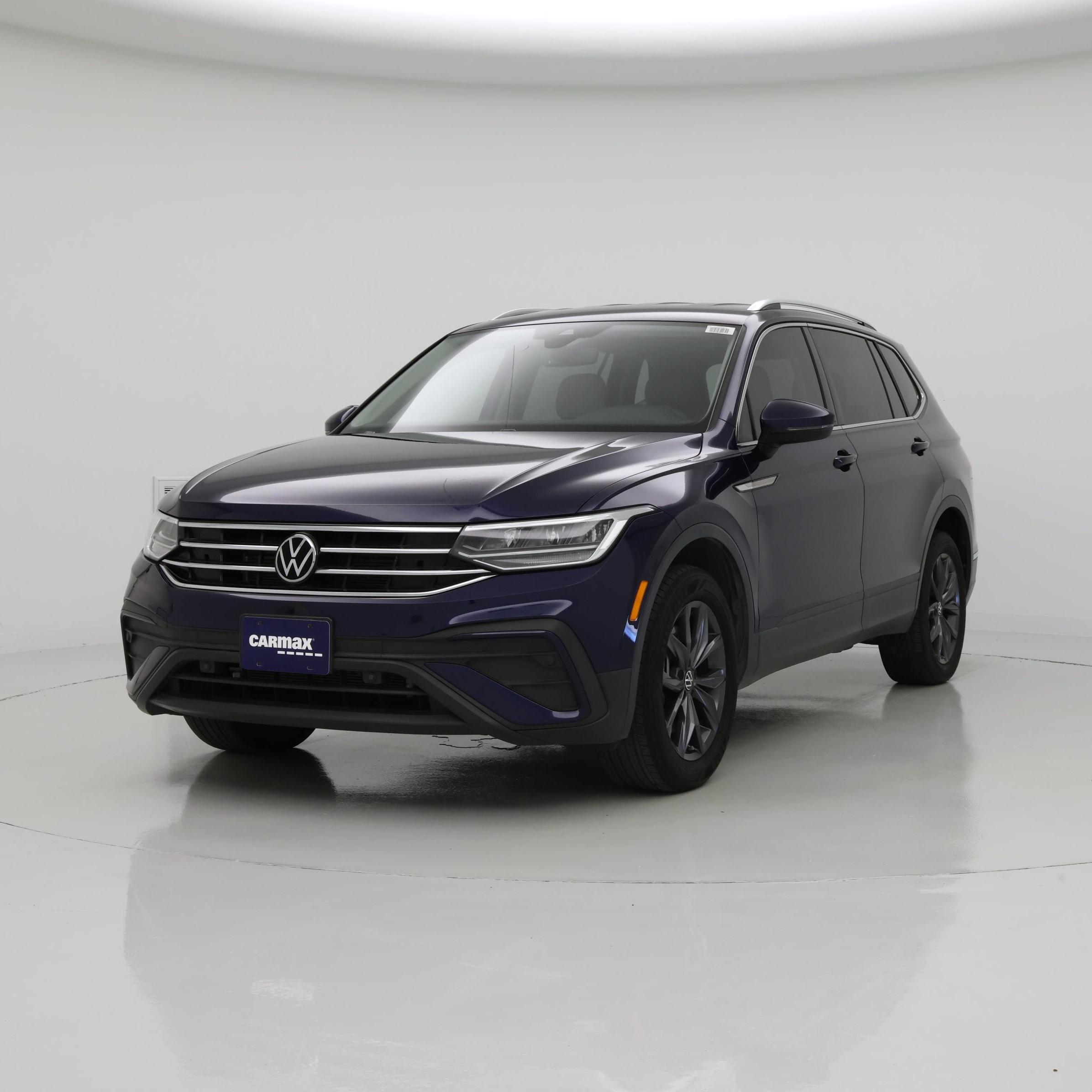 Thumbnail: 2022 Volkswagen Tiguan - 4