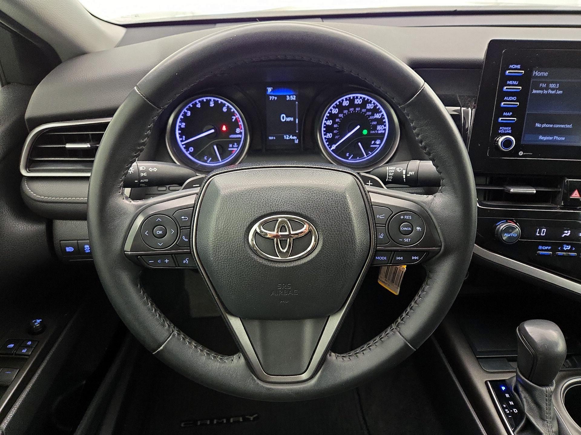 Thumbnail: 2021 Toyota Camry - 10