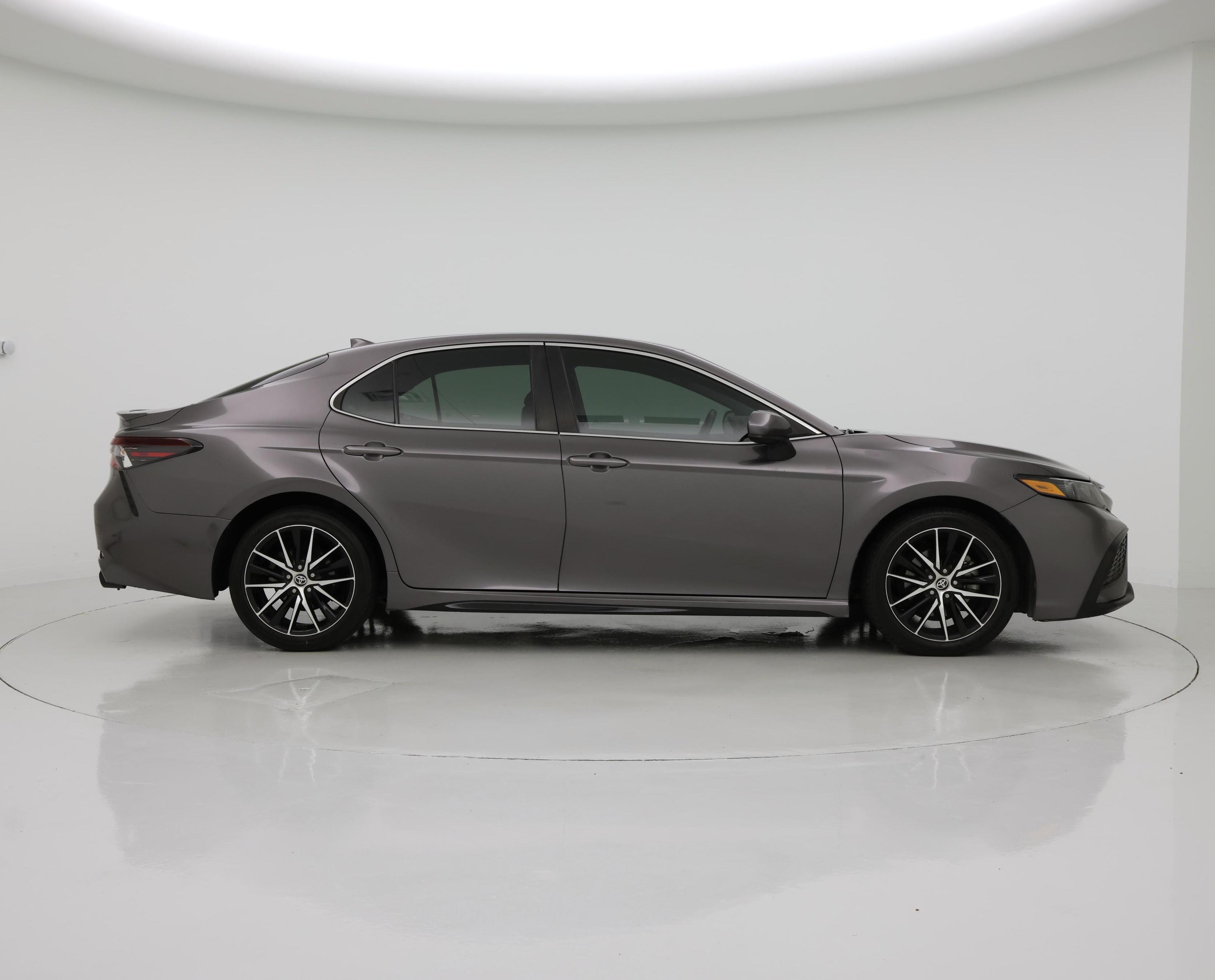 Thumbnail: 2021 Toyota Camry - 7
