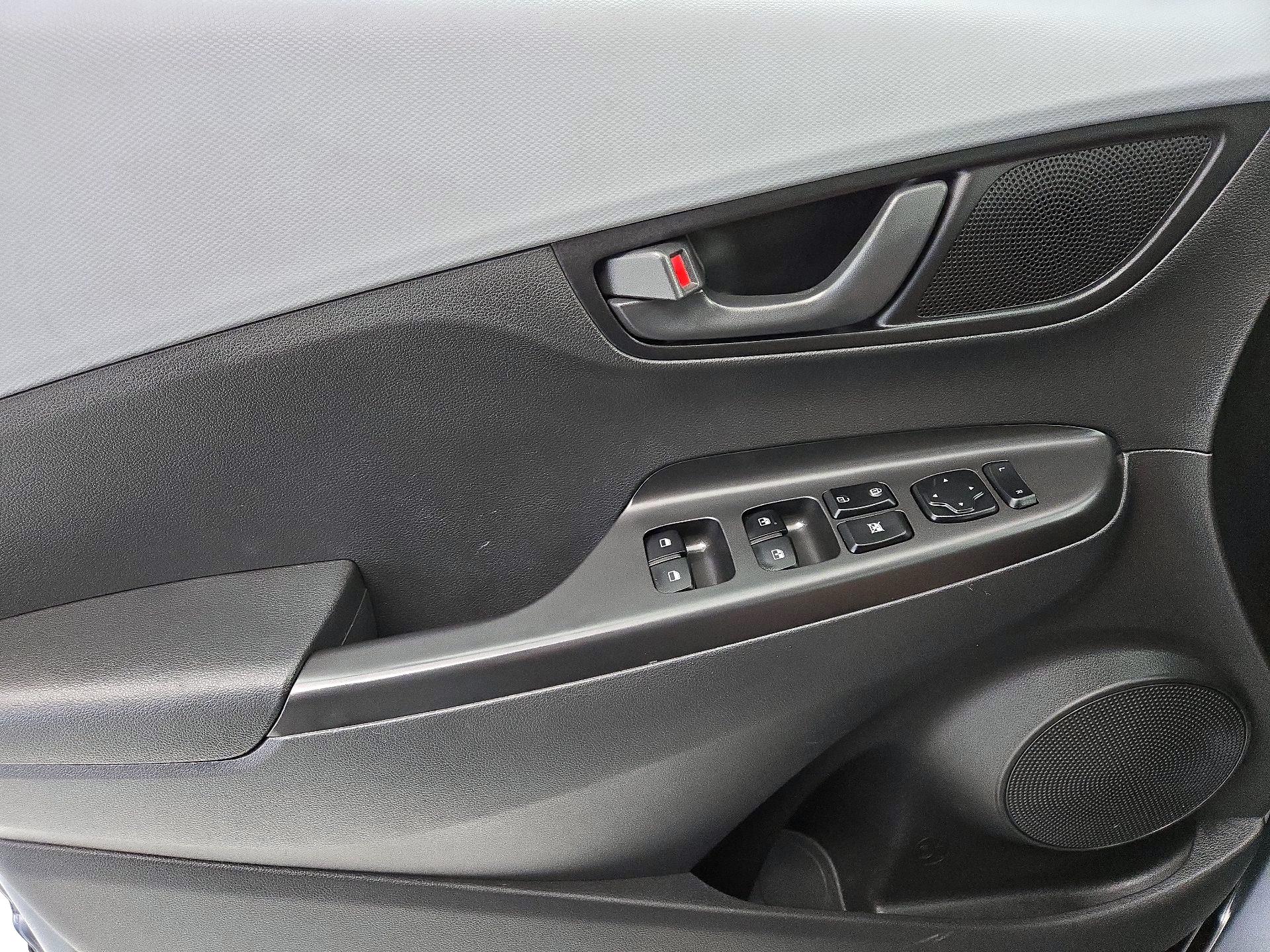 Thumbnail: 2021 Hyundai Kona - 12