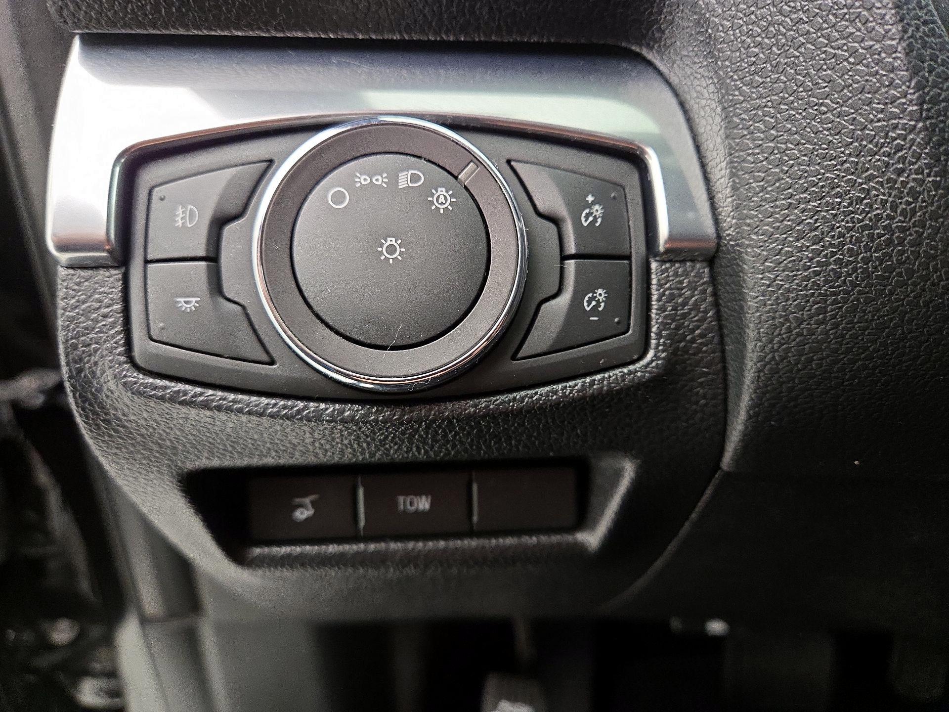 Thumbnail: 2019 Ford Explorer - 13