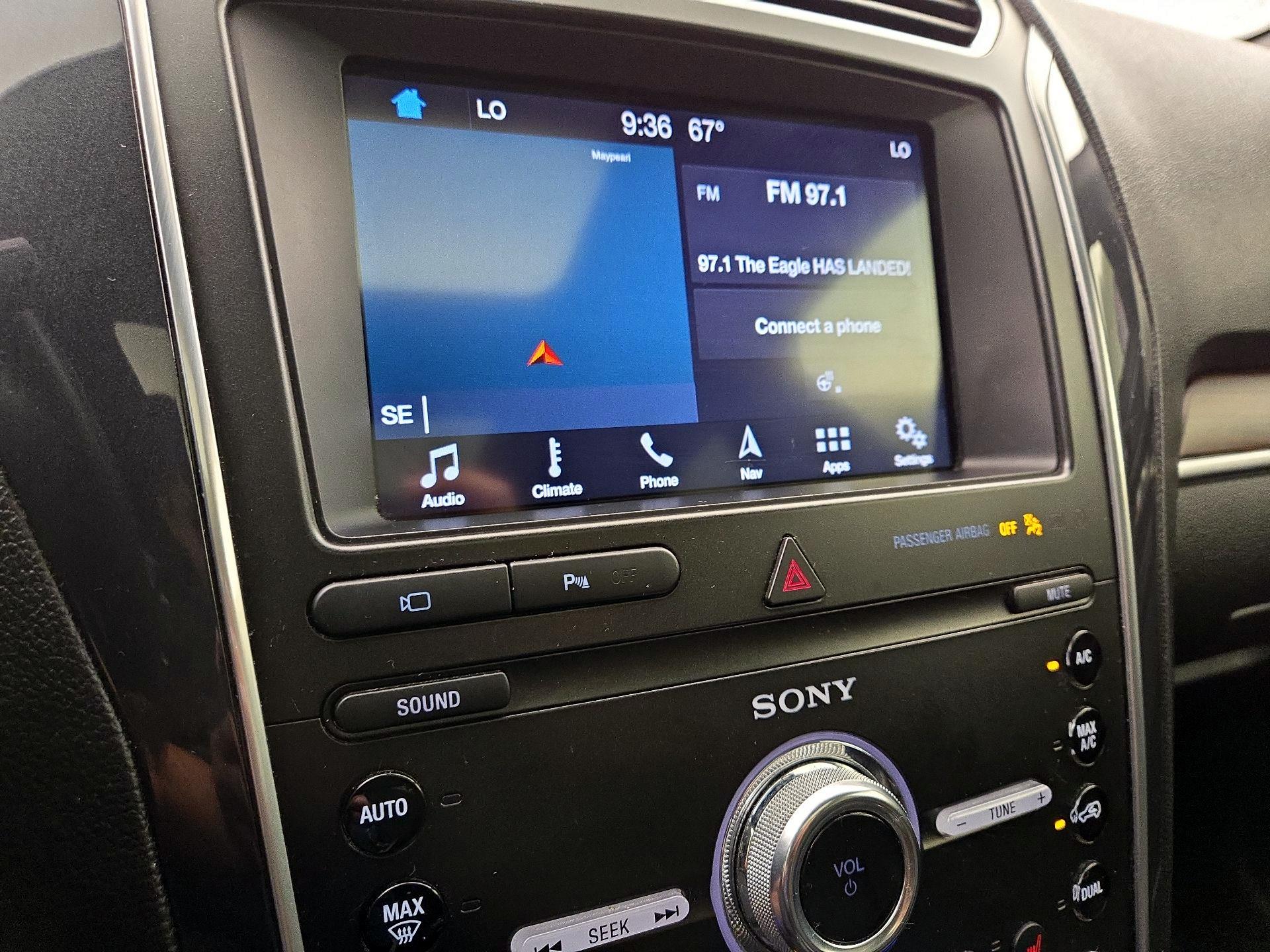Thumbnail: 2019 Ford Explorer - 16