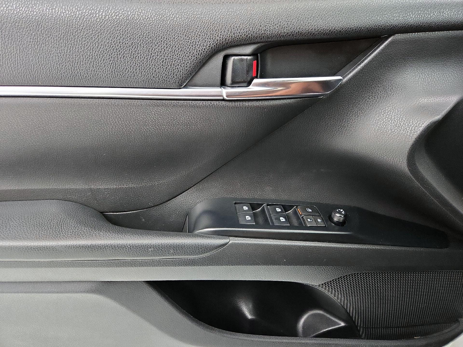 Thumbnail: 2020 Toyota Camry - 12