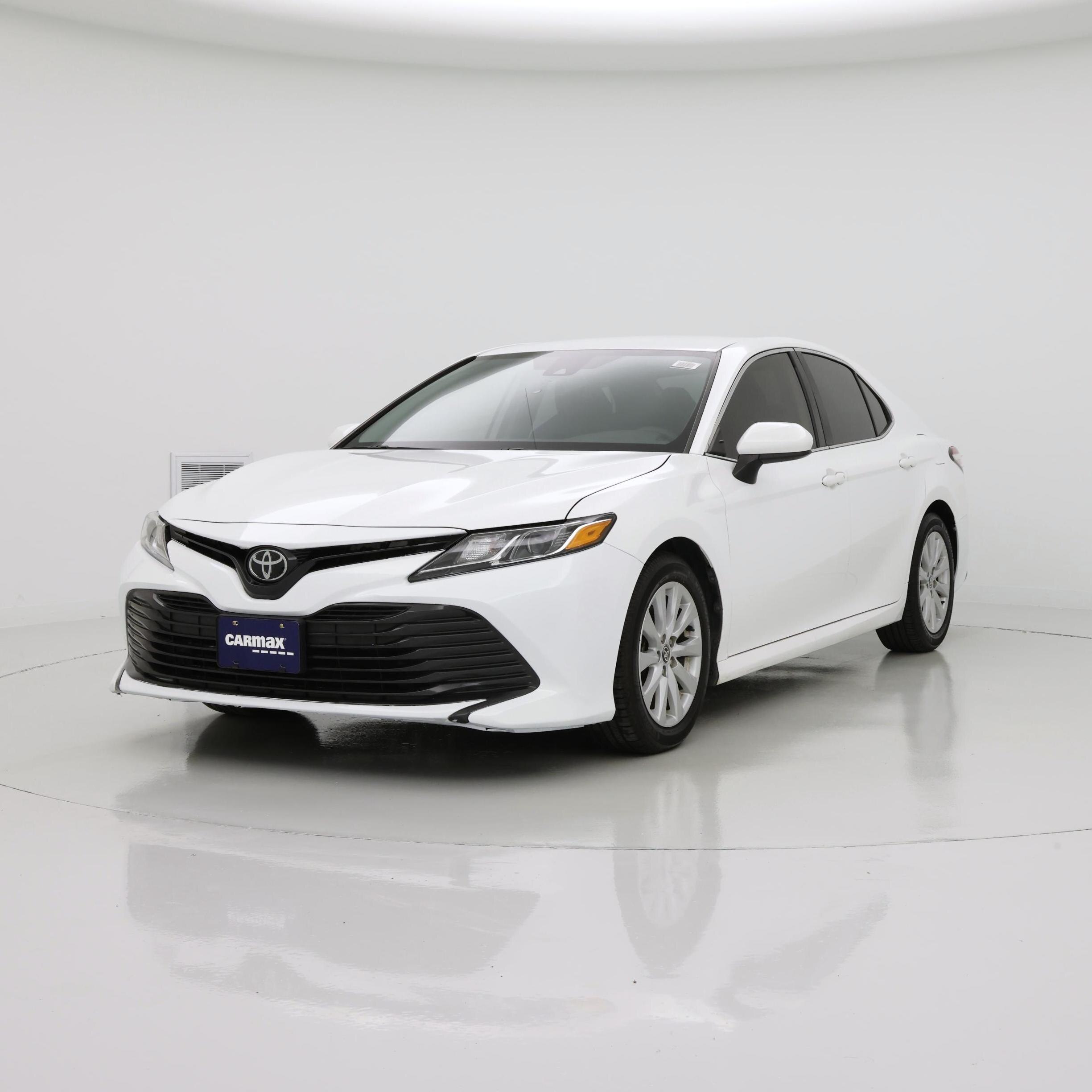 Thumbnail: 2020 Toyota Camry - 4