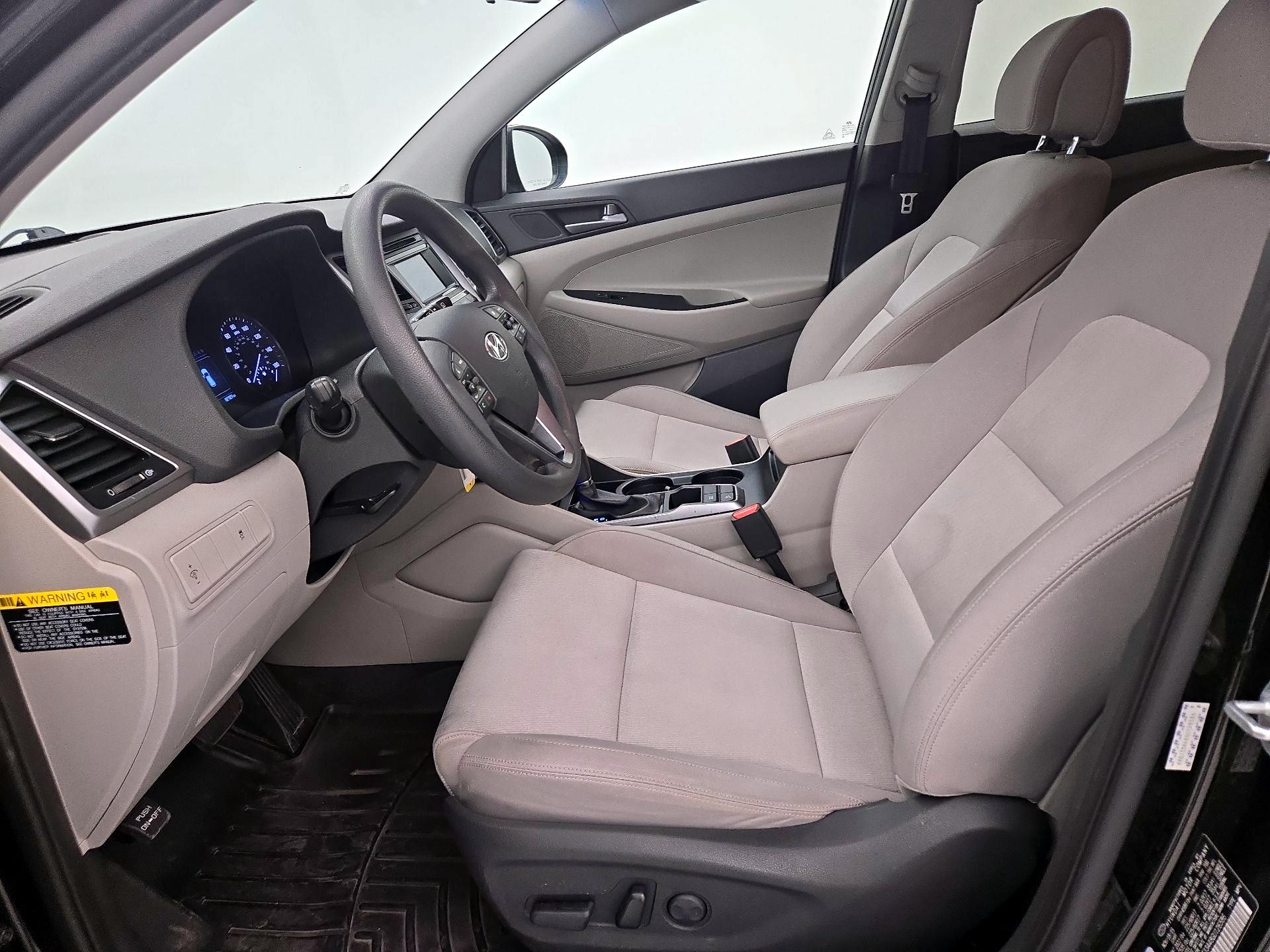 Thumbnail: 2016 Hyundai Tucson - 11