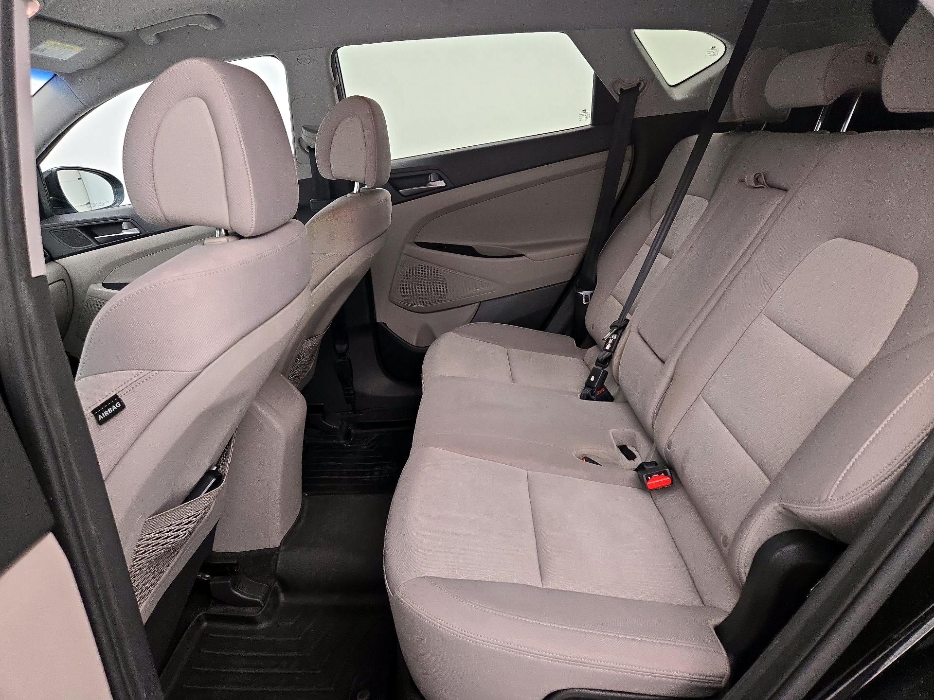 Thumbnail: 2016 Hyundai Tucson - 19