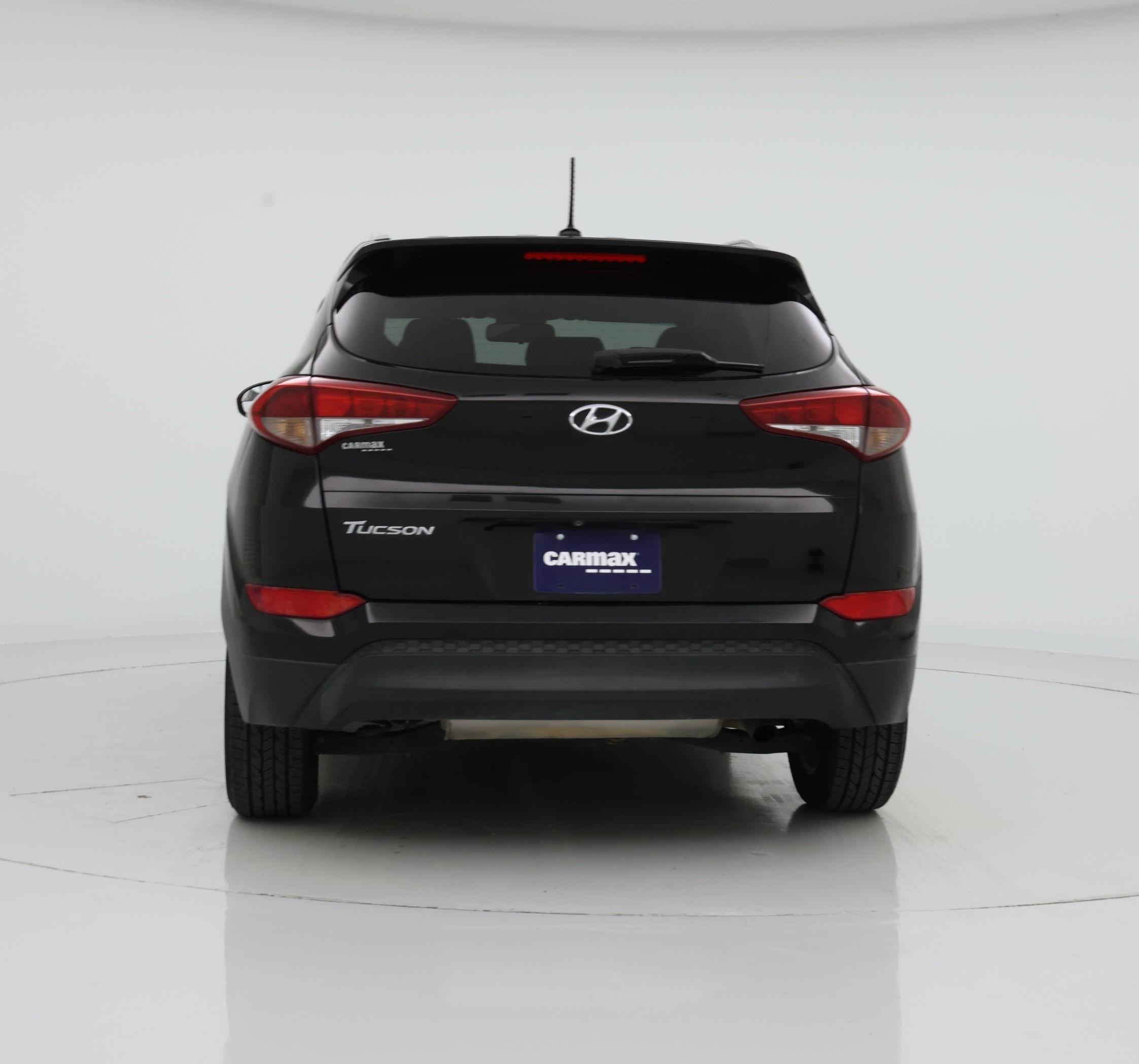 Thumbnail: 2016 Hyundai Tucson - 6