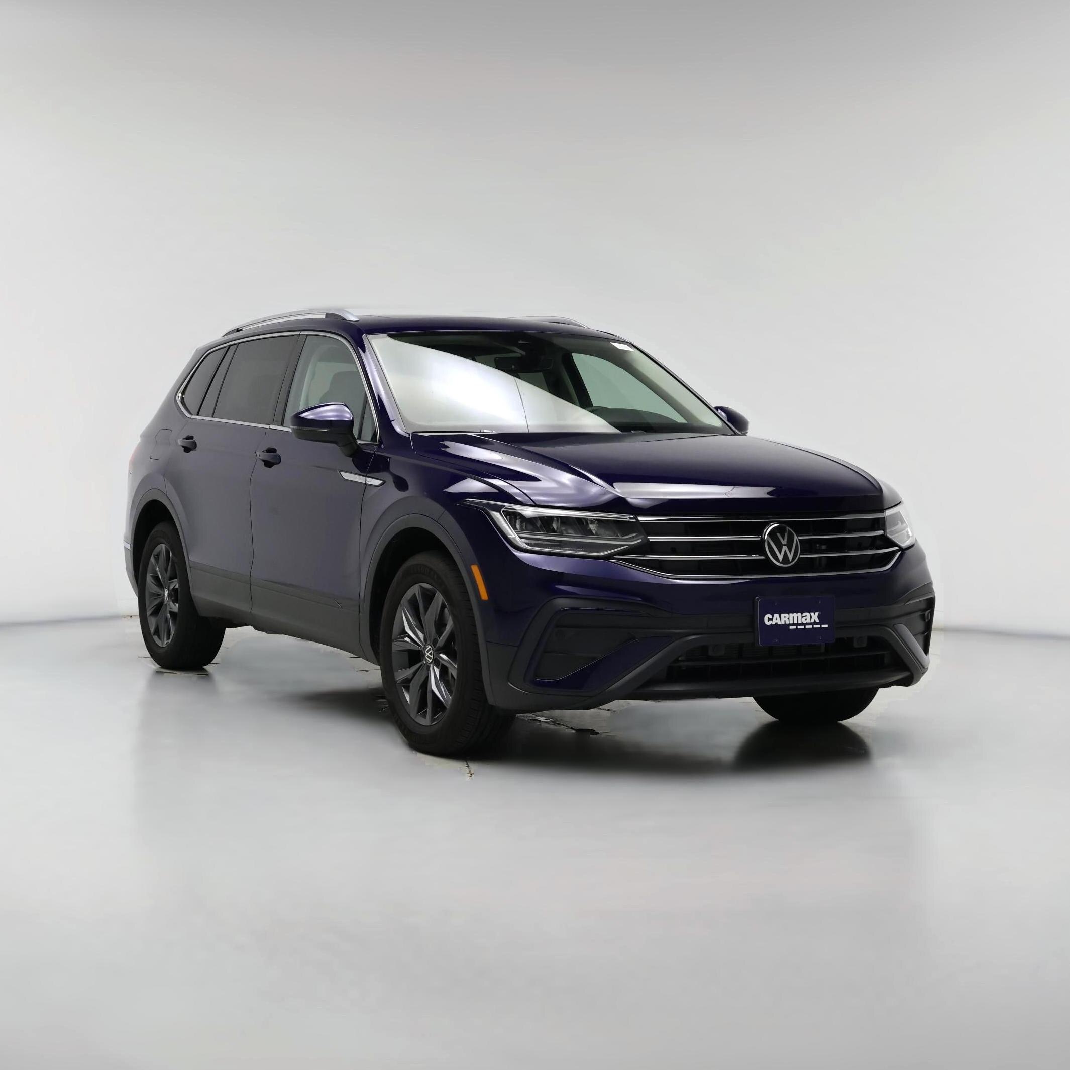 Thumbnail: 2022 Volkswagen Tiguan - 1