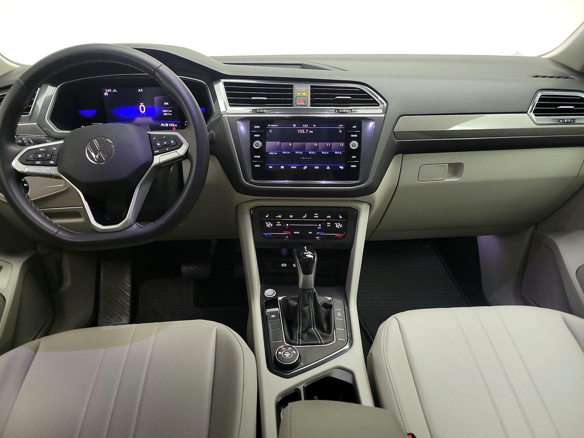 Thumbnail: 2022 Volkswagen Tiguan - 9