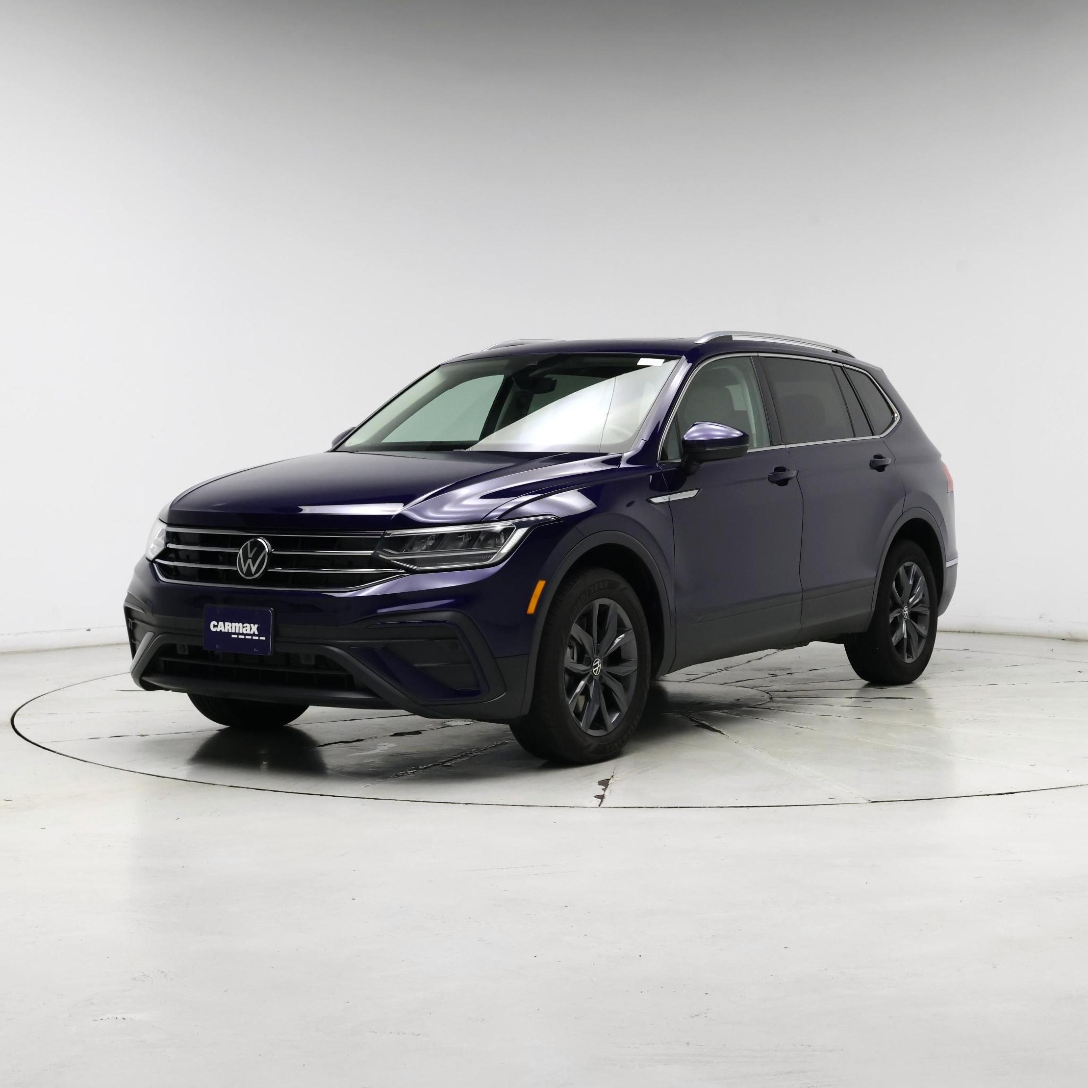 Thumbnail: 2022 Volkswagen Tiguan - 4
