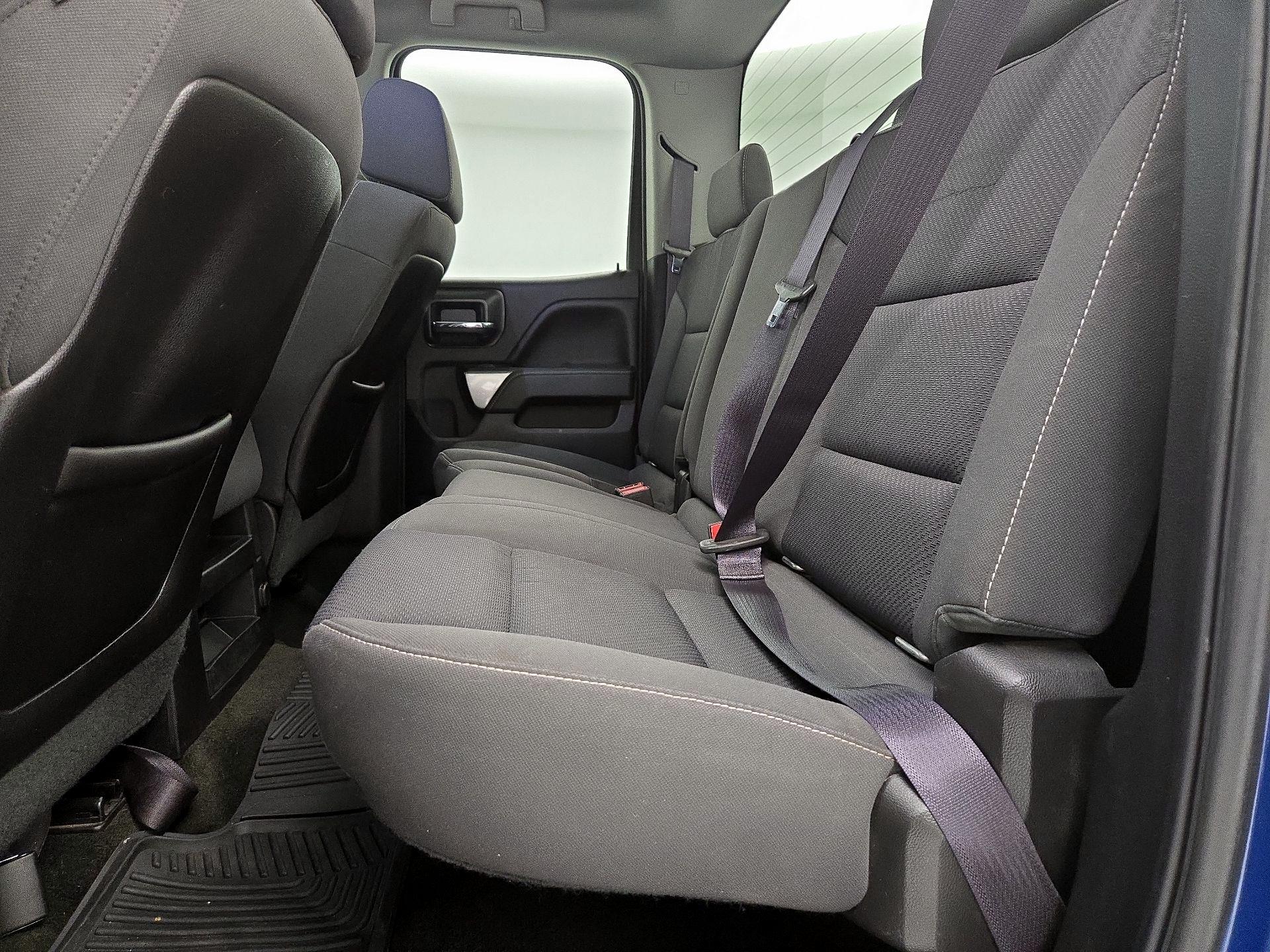 Thumbnail: 2015 Chevrolet Silverado 1500 - 18