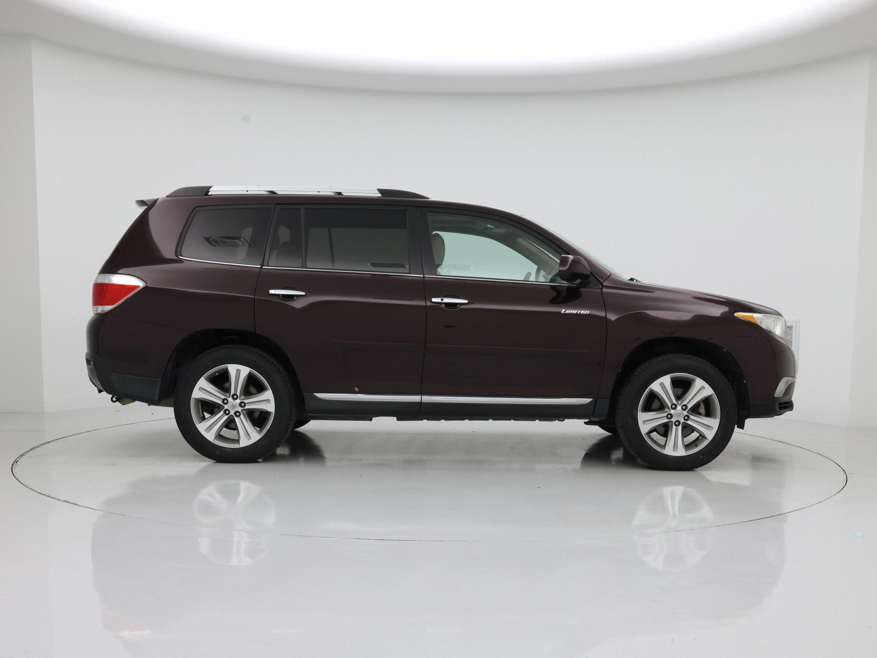 Thumbnail: 2013 Toyota Highlander - 7